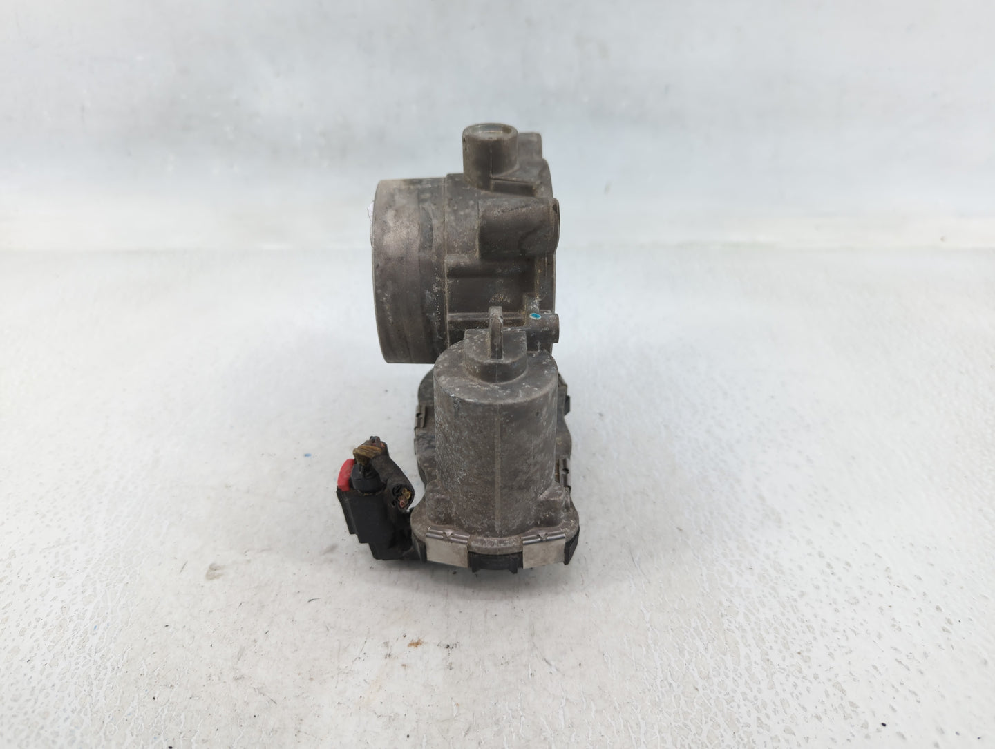 2014-2019 Jeep Cherokee Throttle Body P/N:04891970AB Fits Fits 2014 2015 2016 2017 2018 2019 2020 2021 2022 OEM Used Auto Pa