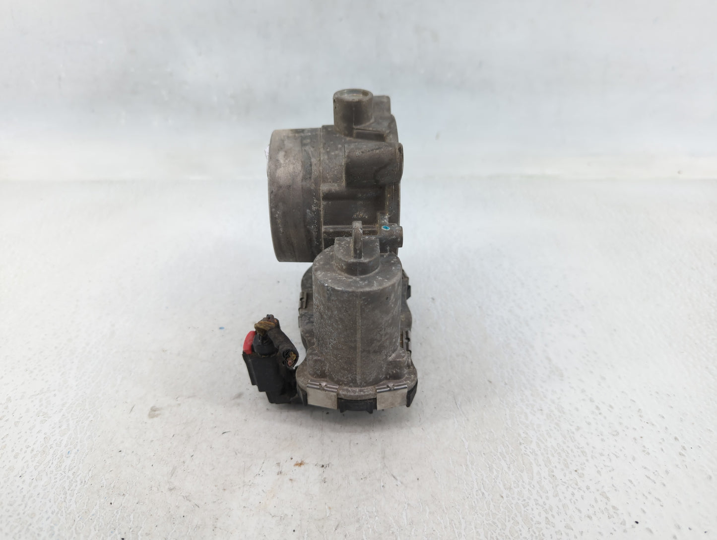 2014-2019 Jeep Cherokee Throttle Body P/N:04891970AB Fits Fits 2014 2015 2016 2017 2018 2019 2020 2021 2022 OEM Used Auto Pa