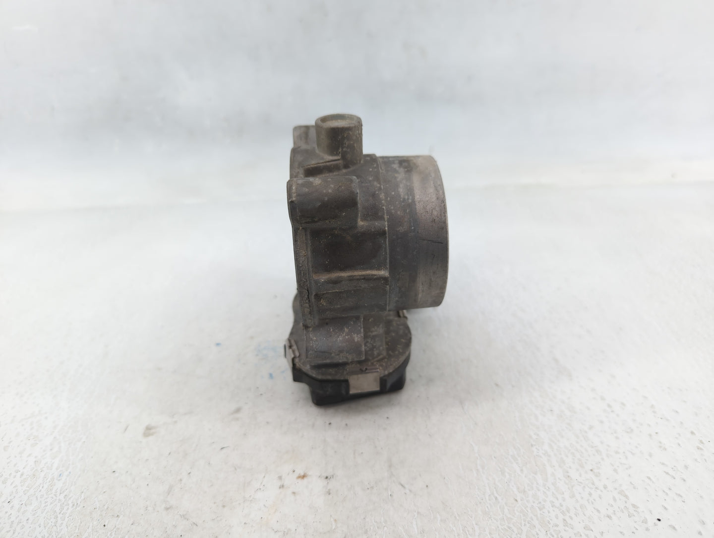 2014-2019 Jeep Cherokee Throttle Body P/N:04891970AB Fits Fits 2014 2015 2016 2017 2018 2019 2020 2021 2022 OEM Used Auto Pa