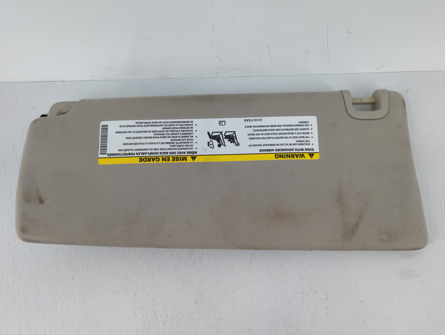 2014-2018 Jeep Cherokee Sun Visor Shade Replacement Passenger Right Mirror Fits Fits 2014 2015 2016 2017 2018 OEM Used Auto 