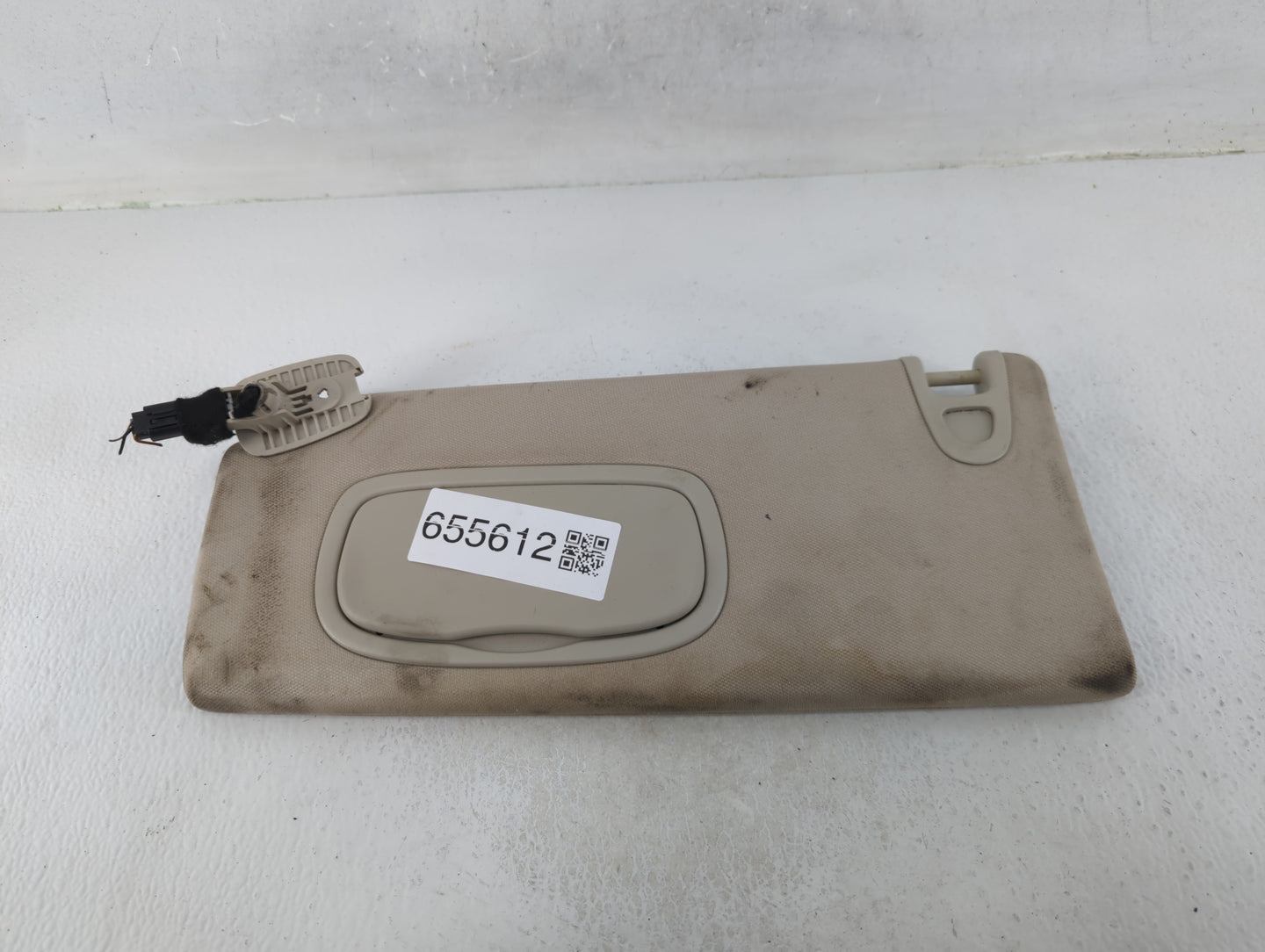 2014-2018 Jeep Cherokee Sun Visor Shade Replacement Driver Left Mirror Fits Fits 2014 2015 2016 2017 2018 OEM Used Auto Part