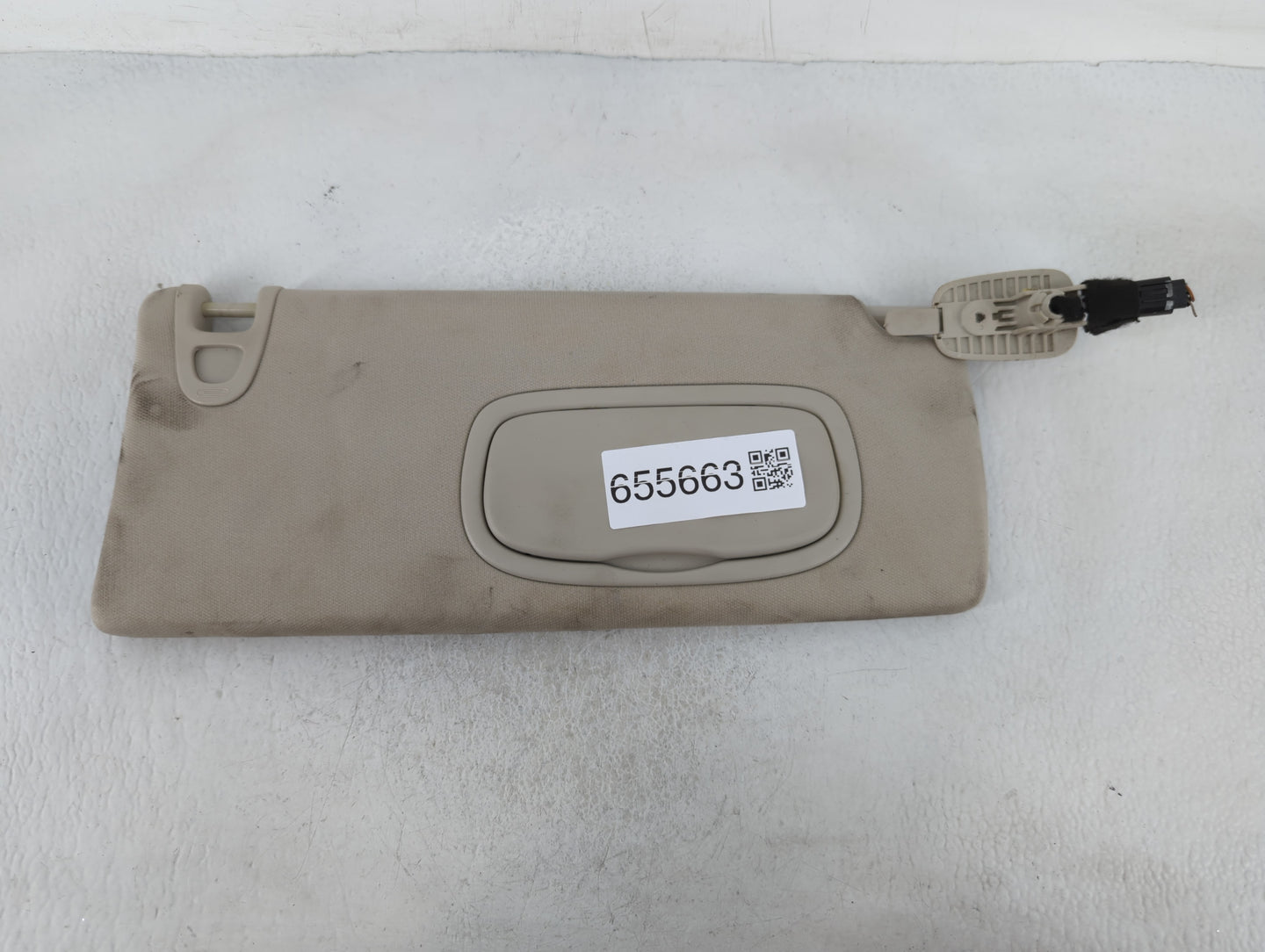 2014-2018 Jeep Cherokee Sun Visor Shade Replacement Passenger Right Mirror Fits Fits 2014 2015 2016 2017 2018 OEM Used Auto 