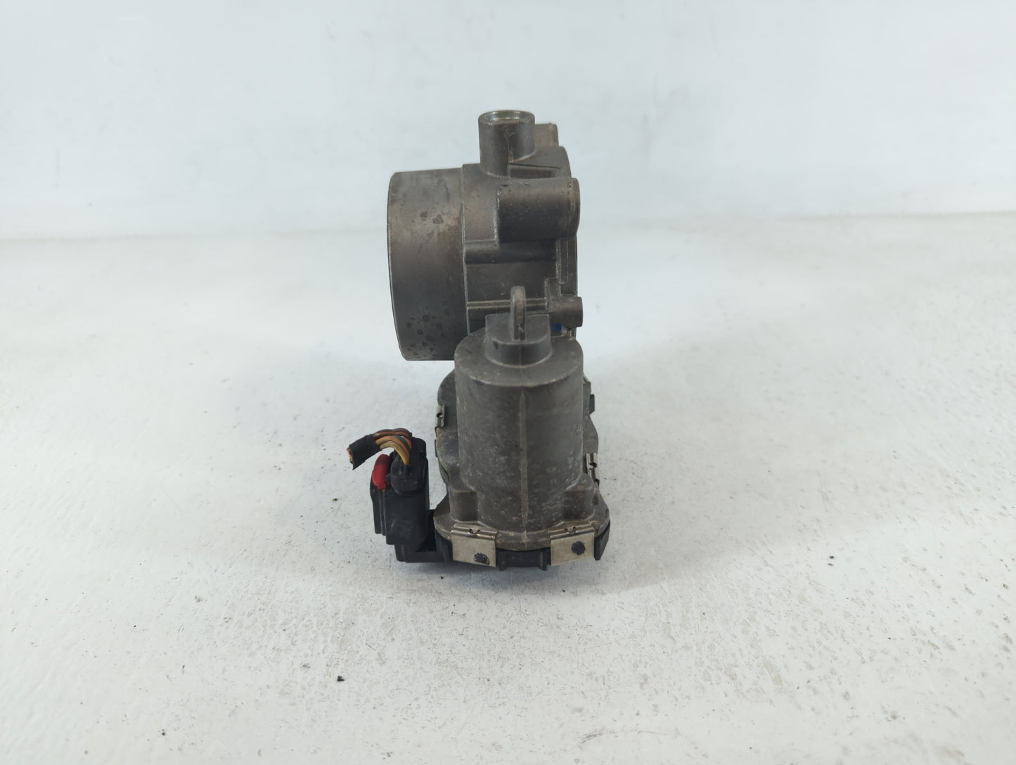 2014-2019 Jeep Cherokee Throttle Body P/N:04891970AB Fits Fits 2014 2015 2016 2017 2018 2019 2020 2021 2022 OEM Used Auto Pa