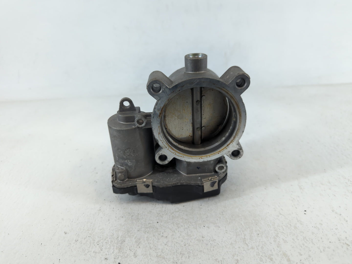 2014-2019 Jeep Cherokee Throttle Body P/N:04891970AB Fits Fits 2014 2015 2016 2017 2018 2019 2020 2021 2022 OEM Used Auto Pa