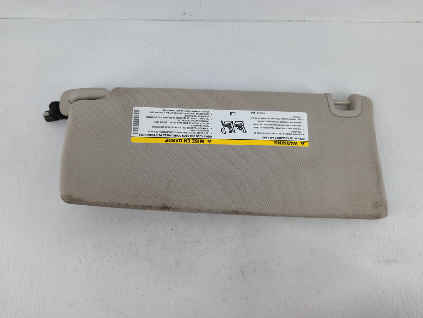 2014-2018 Jeep Cherokee Sun Visor Shade Replacement Passenger Right Mirror Fits Fits 2014 2015 2016 2017 2018 OEM Used Auto 