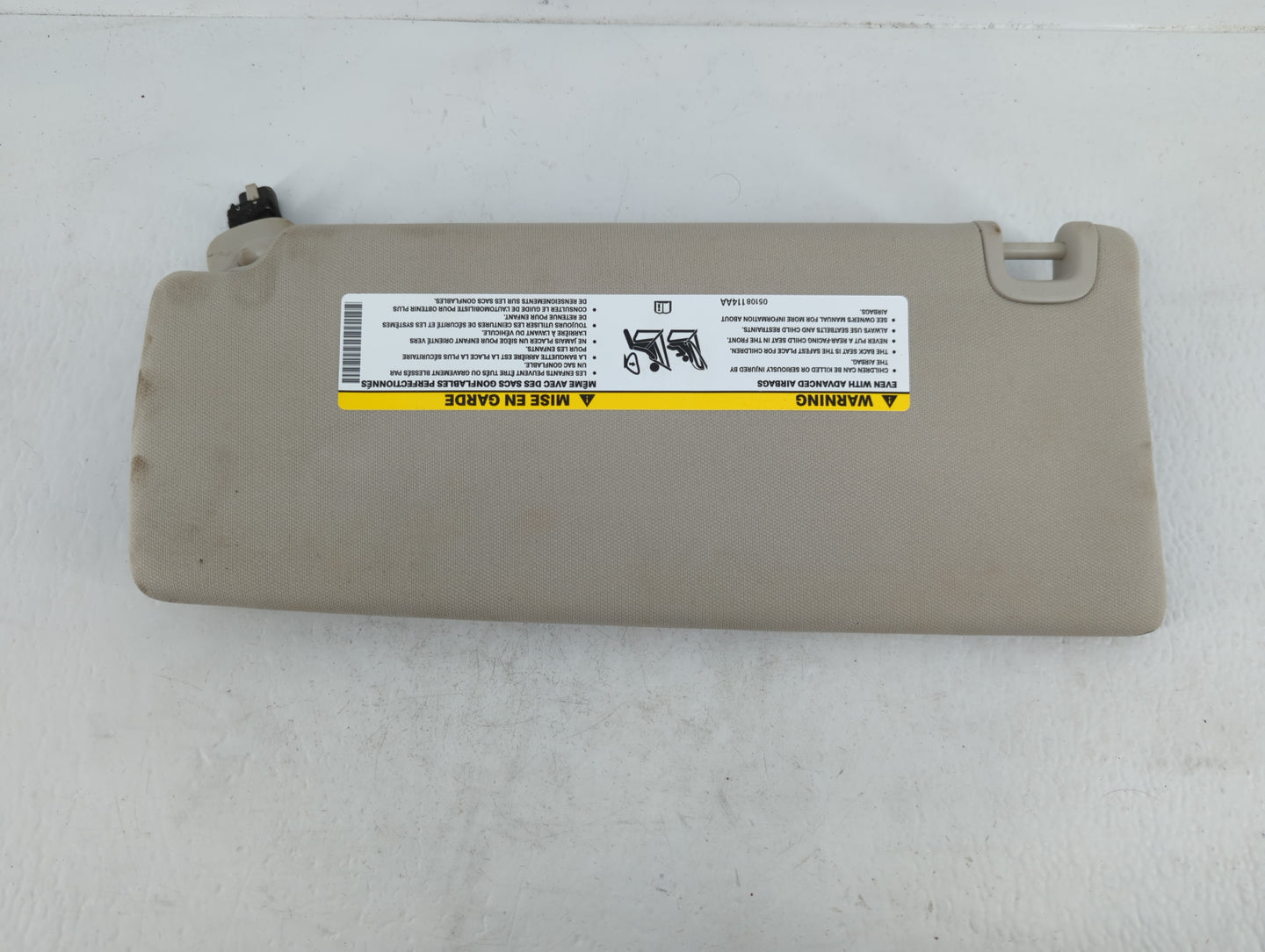 2014-2018 Jeep Cherokee Sun Visor Shade Replacement Passenger Right Mirror Fits Fits 2014 2015 2016 2017 2018 OEM Used Auto 