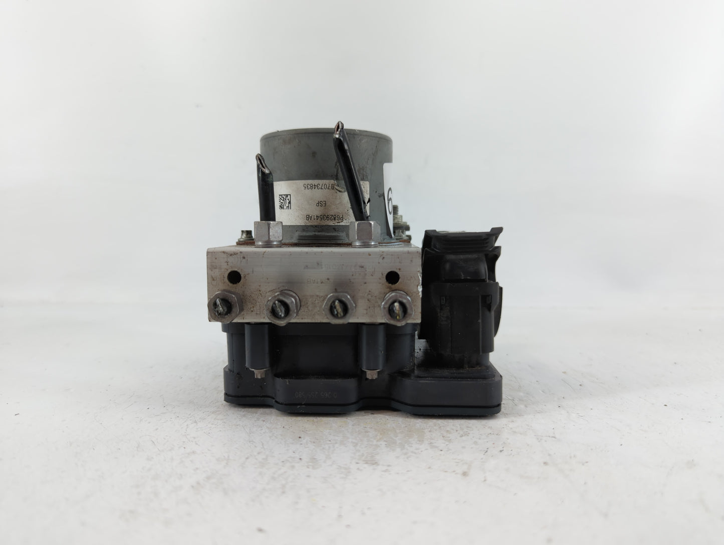 2017 Jeep Cherokee ABS Pump Control Module Replacement P/N:68293541AB Fits OEM Used Auto Parts - Oemusedautoparts1.com