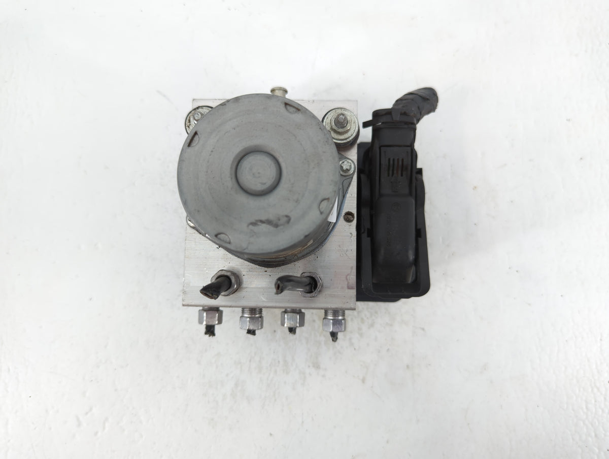 2017 Jeep Cherokee Anti-Lock Brake ABS Pump Module Actuator OEM P/N:68293541AB Fits OEM Used Auto Parts - Oemusedautoparts1.