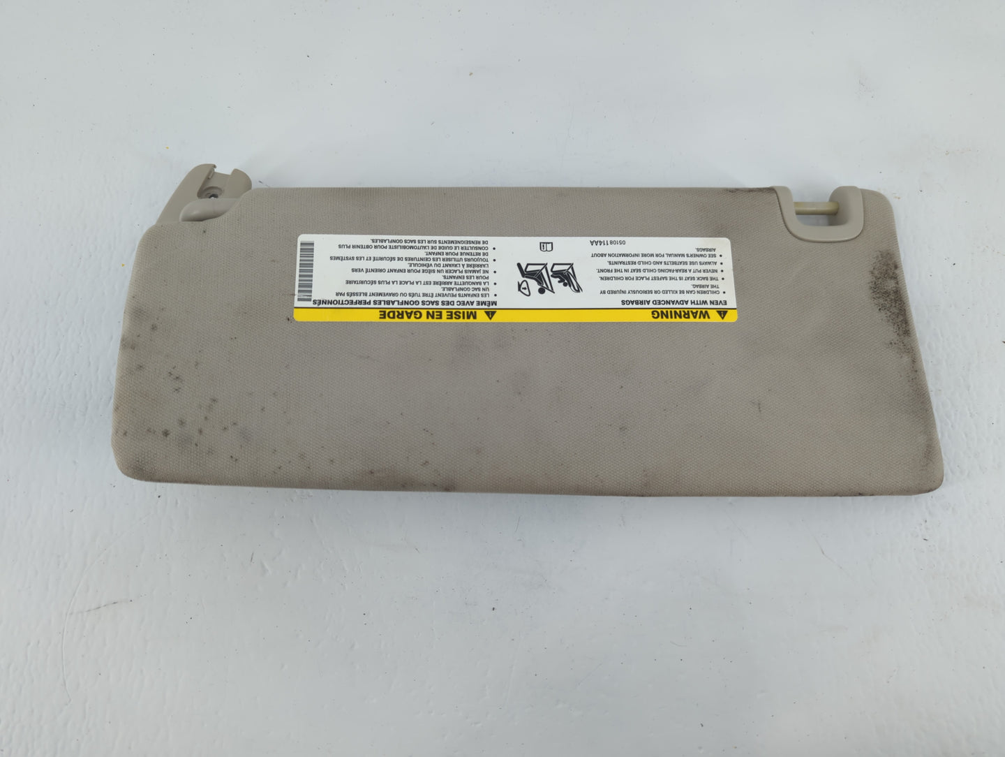 2014-2018 Jeep Cherokee Sun Visor Shade Replacement Passenger Right Mirror Fits Fits 2014 2015 2016 2017 2018 OEM Used Auto 