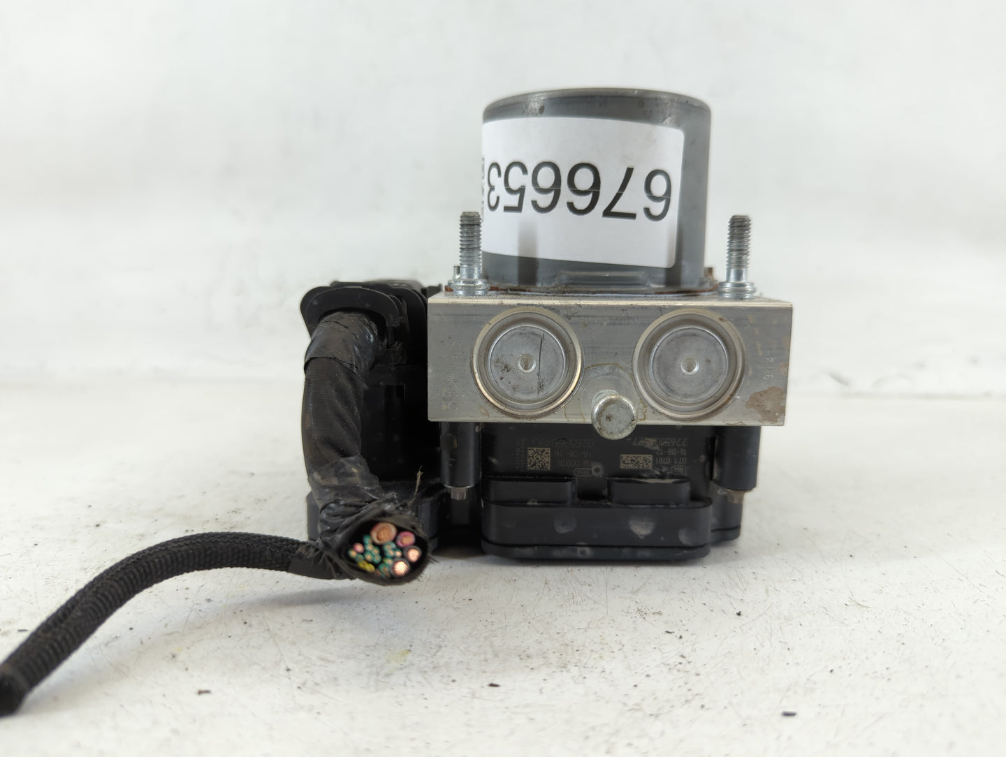 2017 Jeep Cherokee ABS Pump Control Module Replacement P/N:P68293541AB Fits OEM Used Auto Parts - Oemusedautoparts1.com