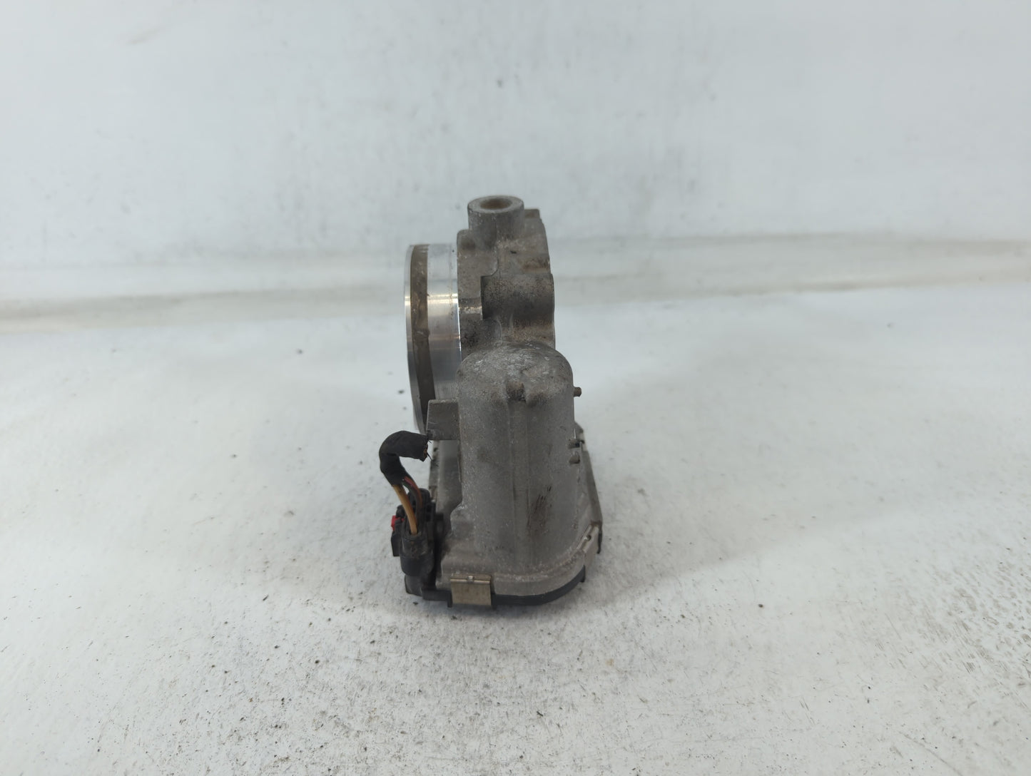 2014-2022 Jeep Cherokee Throttle Body P/N:0 280 750 570 05184349AC Fits OEM Used Auto Parts - Oemusedautoparts1.com