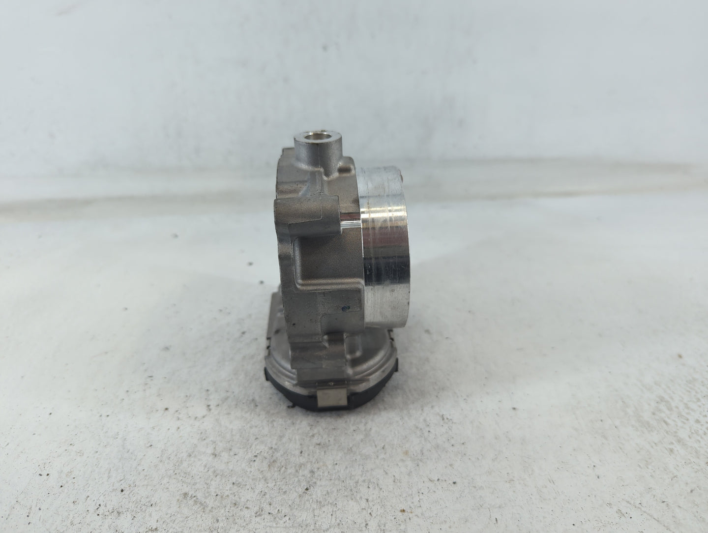 2014-2022 Jeep Cherokee Throttle Body P/N:0 280 750 00X 05184349AF Fits OEM Used Auto Parts - Oemusedautoparts1.com