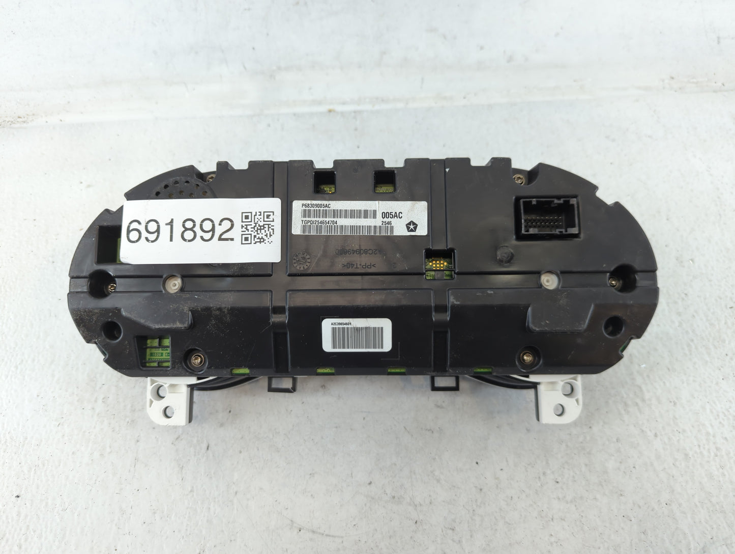 2017-2018 Jeep Cherokee Instrument Cluster Speedometer Gauges P/N:P68309005AC Fits Fits 2017 2018 OEM Used Auto Parts - Oemu