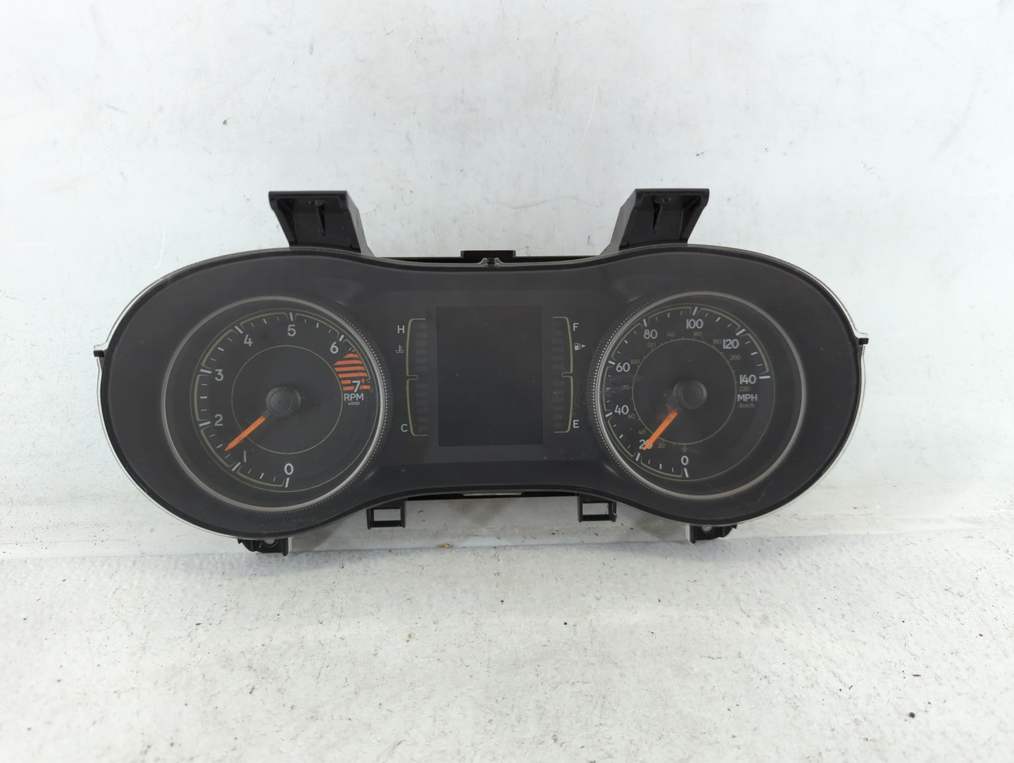 2017-2018 Jeep Cherokee Instrument Cluster Speedometer Gauges P/N:P68309005AD Fits Fits 2017 2018 OEM Used Auto Parts - Oemu