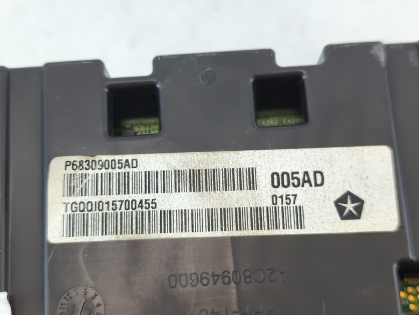 2017-2018 Jeep Cherokee Instrument Cluster Speedometer Gauges P/N:P68309005AD Fits Fits 2017 2018 OEM Used Auto Parts - Oemu