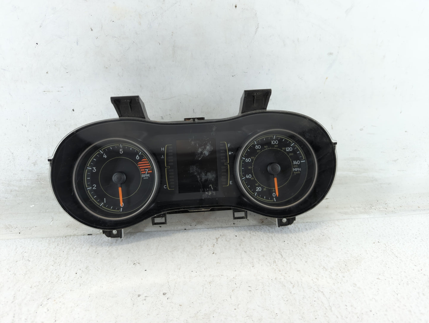 2017-2018 Jeep Cherokee Instrument Cluster Speedometer Gauges P/N:P68309005AD Fits Fits 2017 2018 OEM Used Auto Parts - Oemu