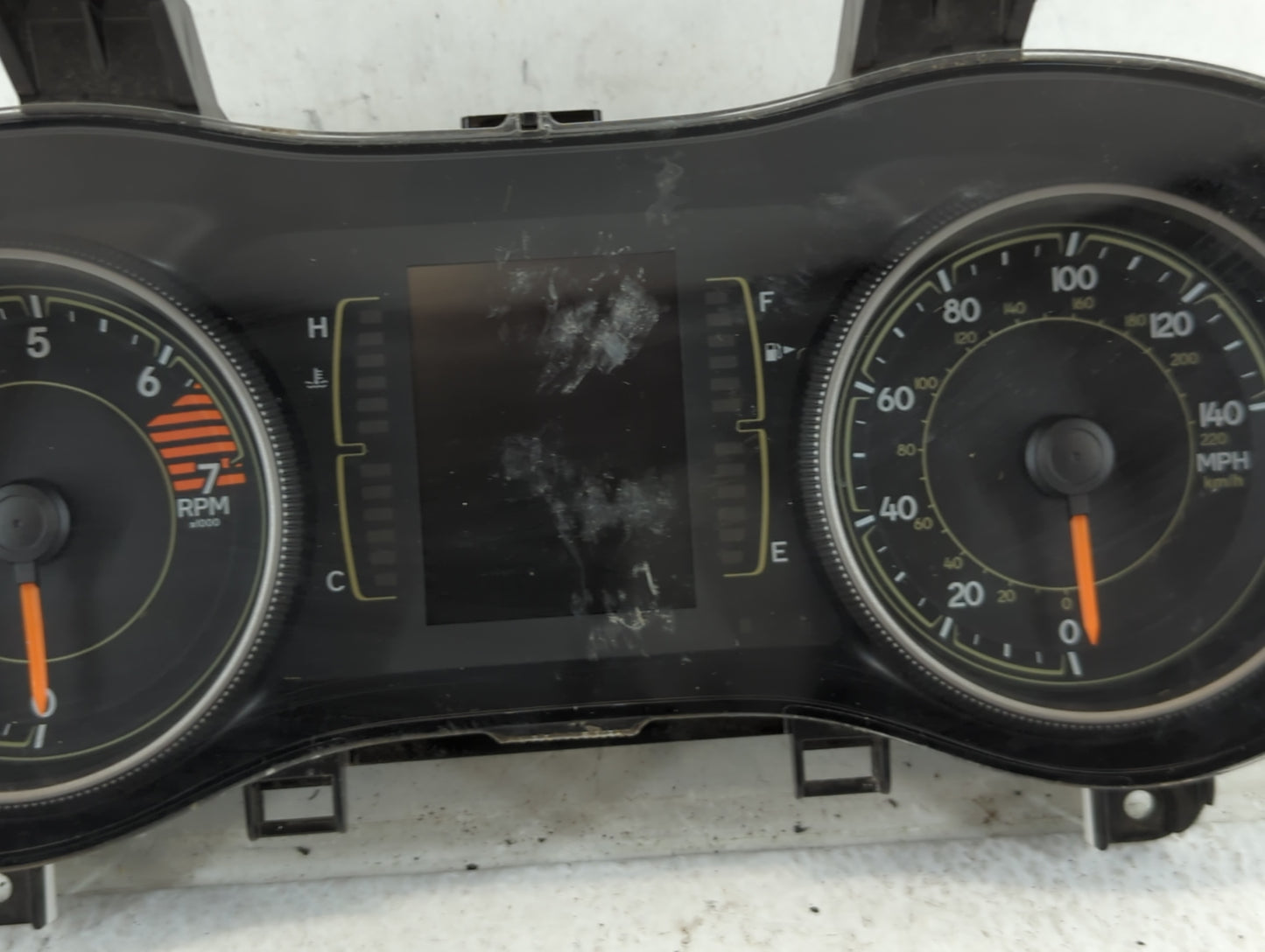 2017-2018 Jeep Cherokee Instrument Cluster Speedometer Gauges P/N:P68309005AD Fits Fits 2017 2018 OEM Used Auto Parts - Oemu