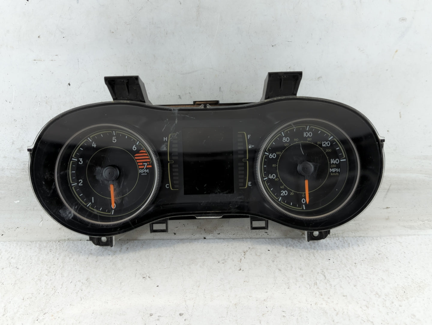 2017-2018 Jeep Cherokee Instrument Cluster Speedometer Gauges P/N:P68309005AD Fits Fits 2017 2018 OEM Used Auto Parts - Oemu