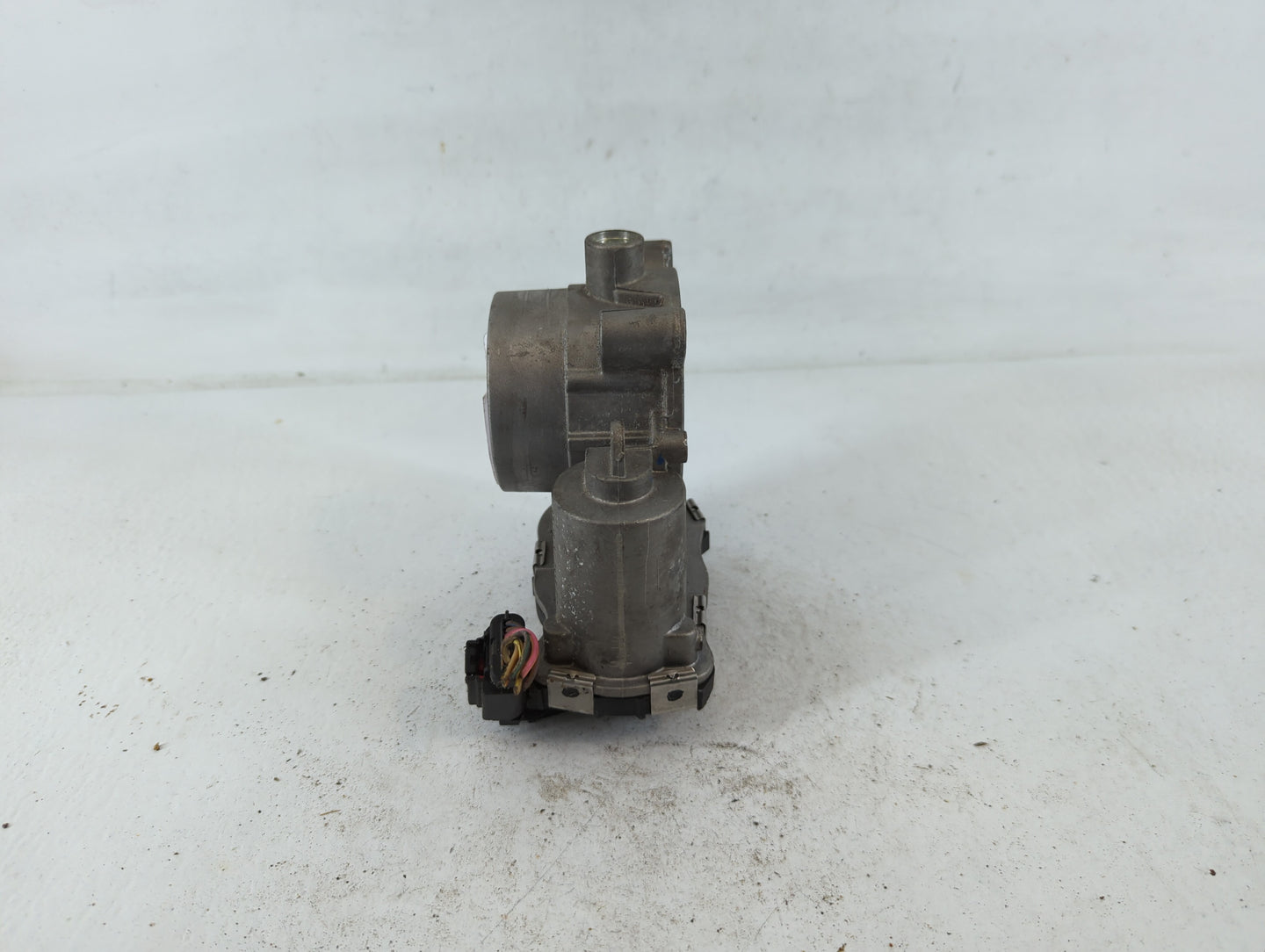 2014-2019 Jeep Cherokee Throttle Body P/N:04891970AB Fits Fits 2014 2015 2016 2017 2018 2019 2020 2021 2022 OEM Used Auto Pa
