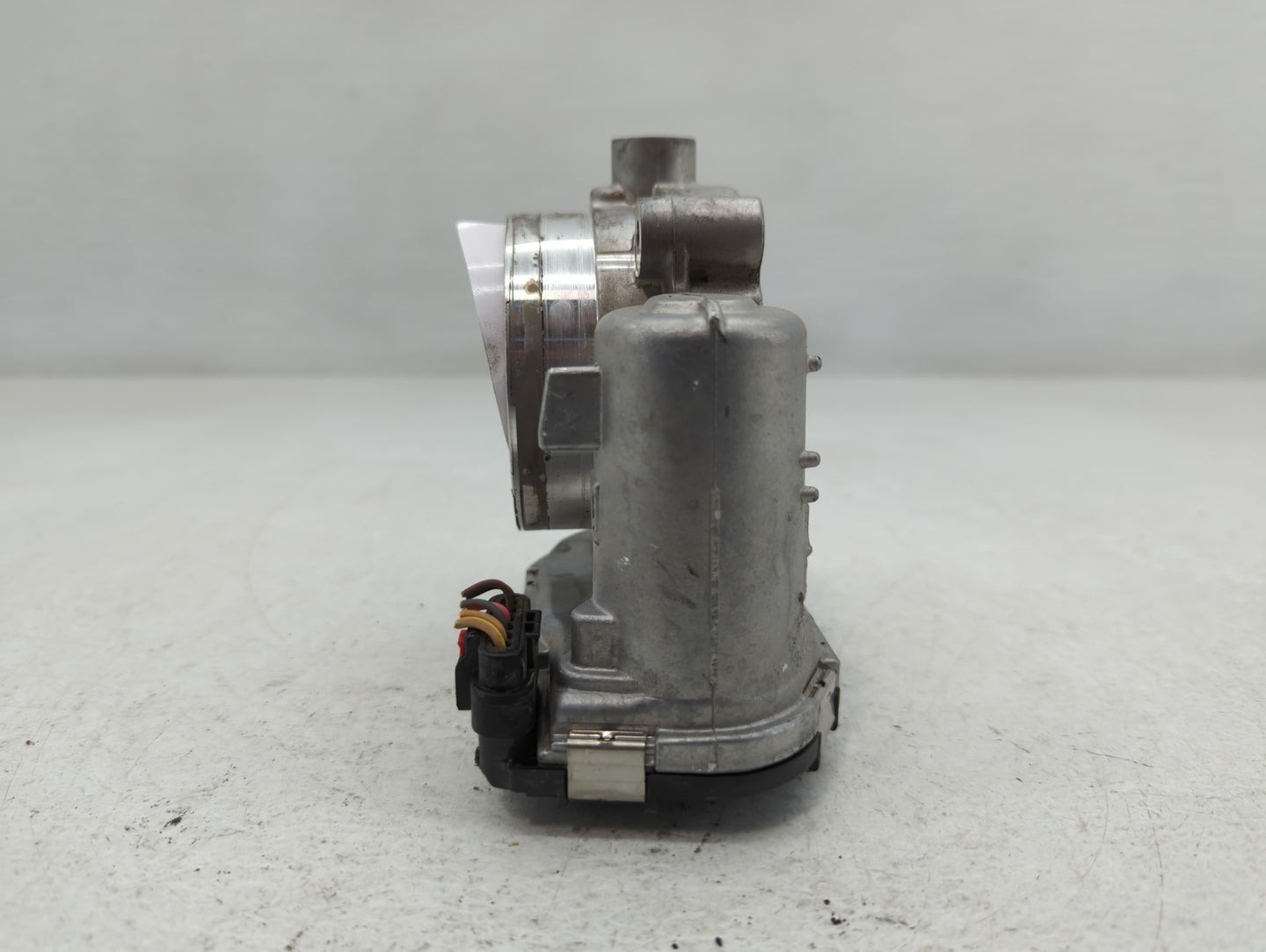 2014-2022 Jeep Cherokee Throttle Body P/N:0 280 750 570 05184349AC Fits OEM Used Auto Parts - Oemusedautoparts1.com
