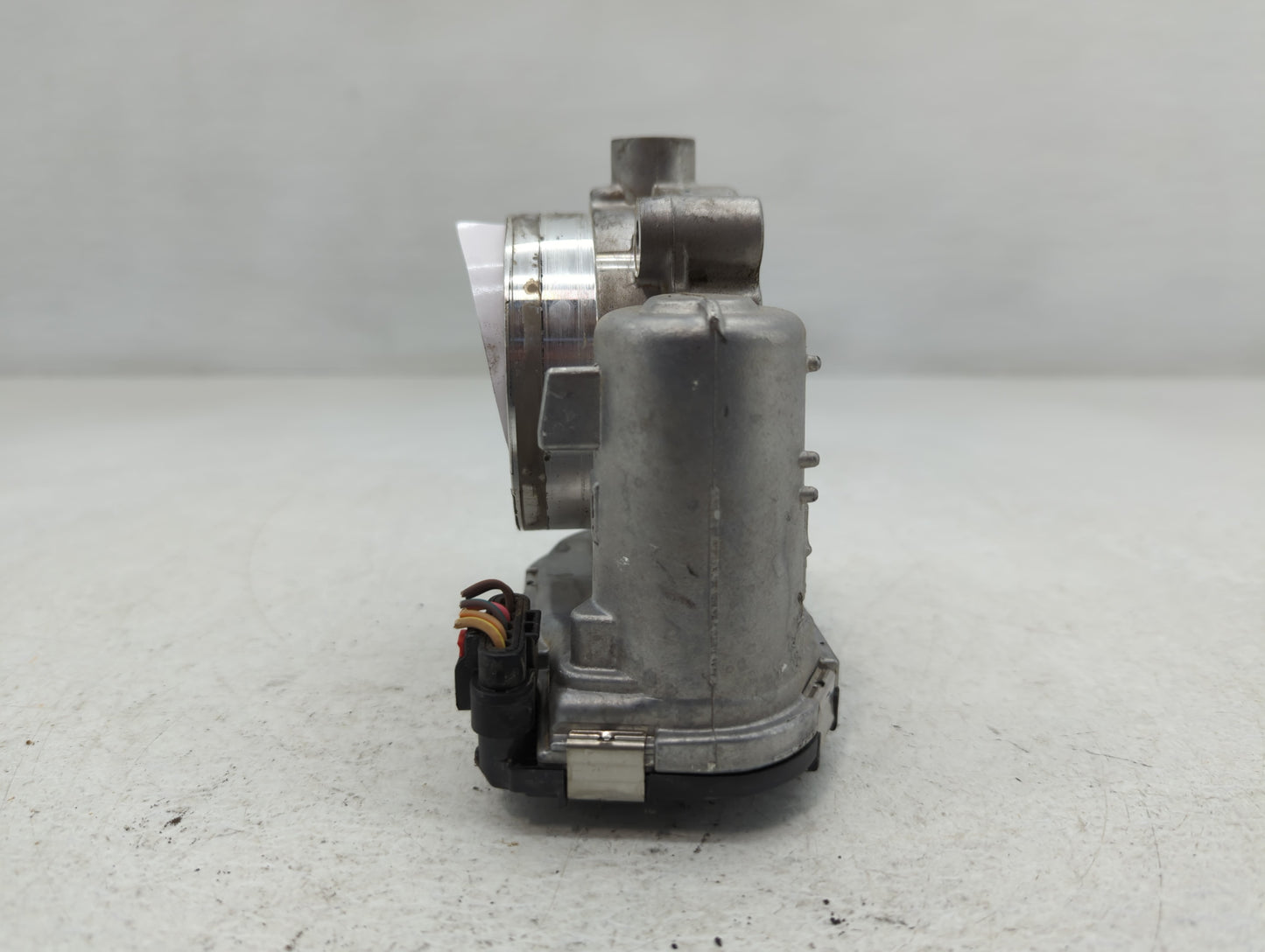 2014-2022 Jeep Cherokee Throttle Body P/N:0 280 750 570 05184349AC Fits OEM Used Auto Parts - Oemusedautoparts1.com