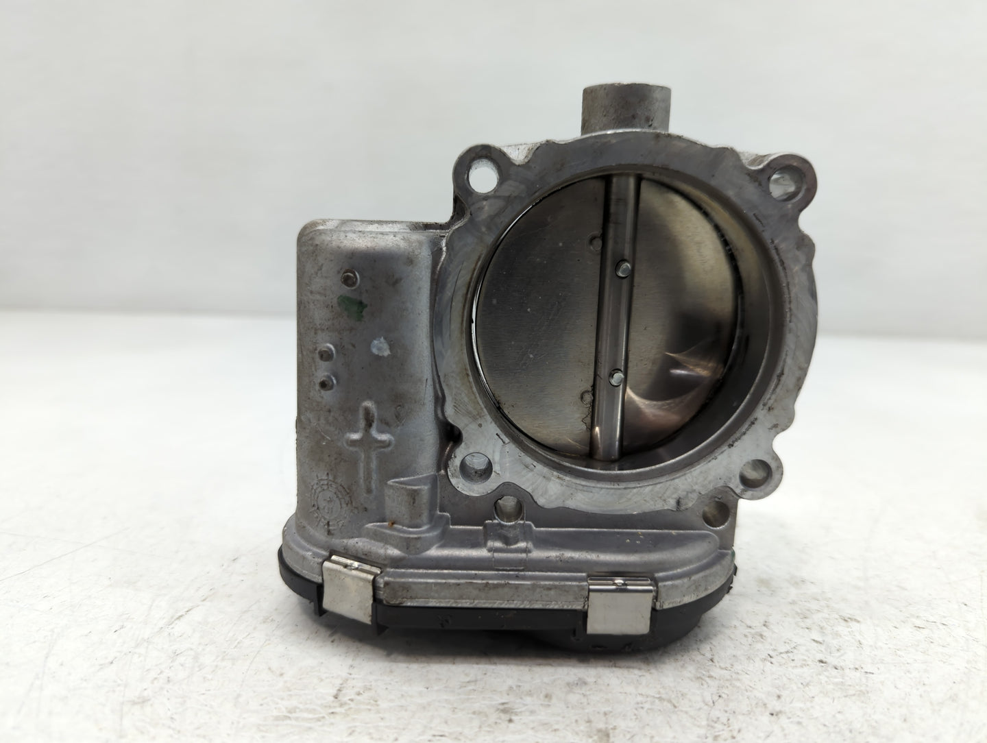 2014-2022 Jeep Cherokee Throttle Body P/N:0 280 750 570 05184349AC Fits OEM Used Auto Parts - Oemusedautoparts1.com