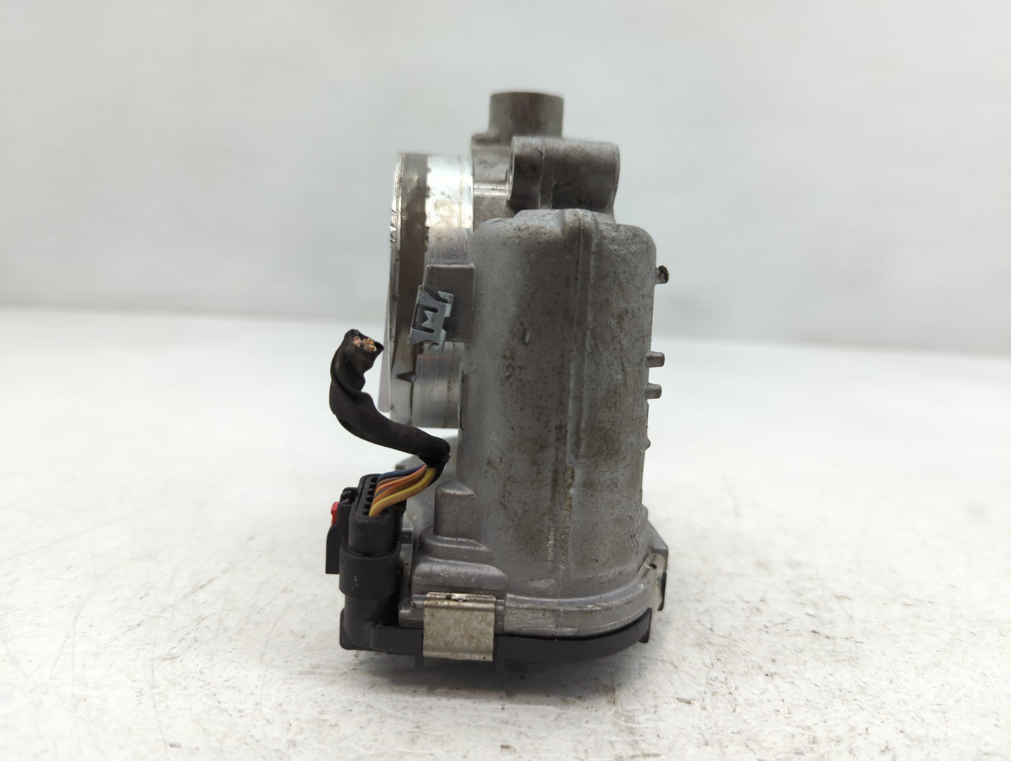 2014-2022 Jeep Cherokee Throttle Body P/N:0 280 750 570 05184349AC Fits OEM Used Auto Parts - Oemusedautoparts1.com