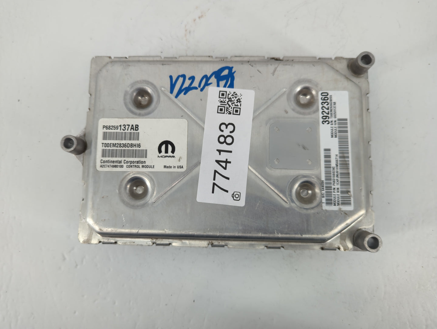 2016-2017 Jeep Cherokee PCM Engine Control Computer ECU ECM PCU OEM P/N:P68259137AB P68316602AC Fits Fits 2016 2017 OEM Used