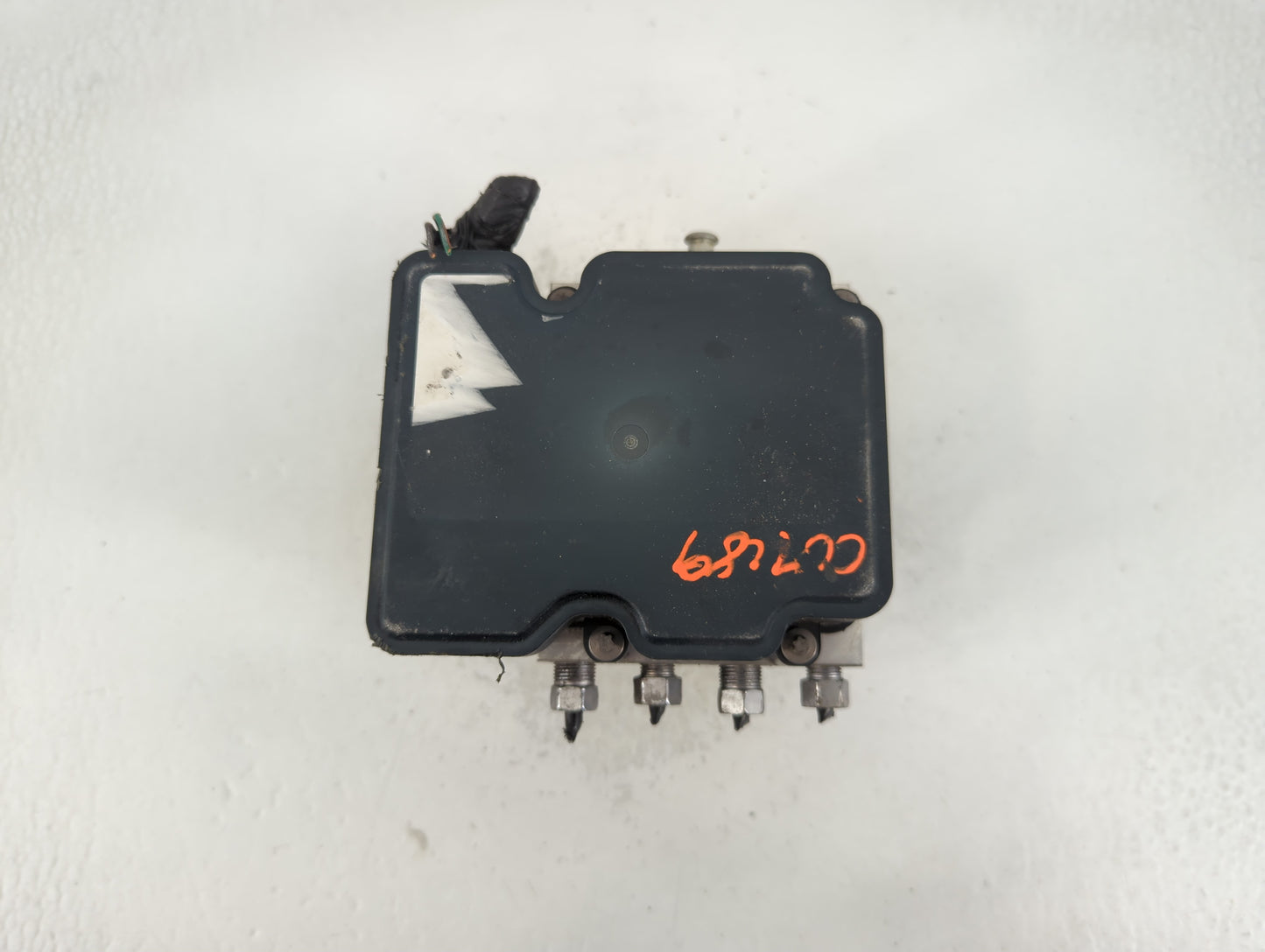 2017 Jeep Cherokee ABS Pump Control Module Replacement P/N:68293541AB Fits OEM Used Auto Parts - Oemusedautoparts1.com