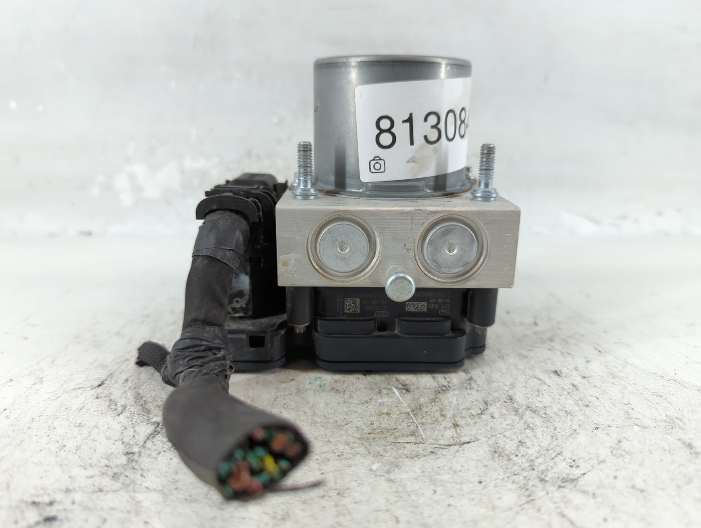 2017 Jeep Cherokee ABS Pump Control Module Replacement P/N:P6829541AB Fits OEM Used Auto Parts - Oemusedautoparts1.com