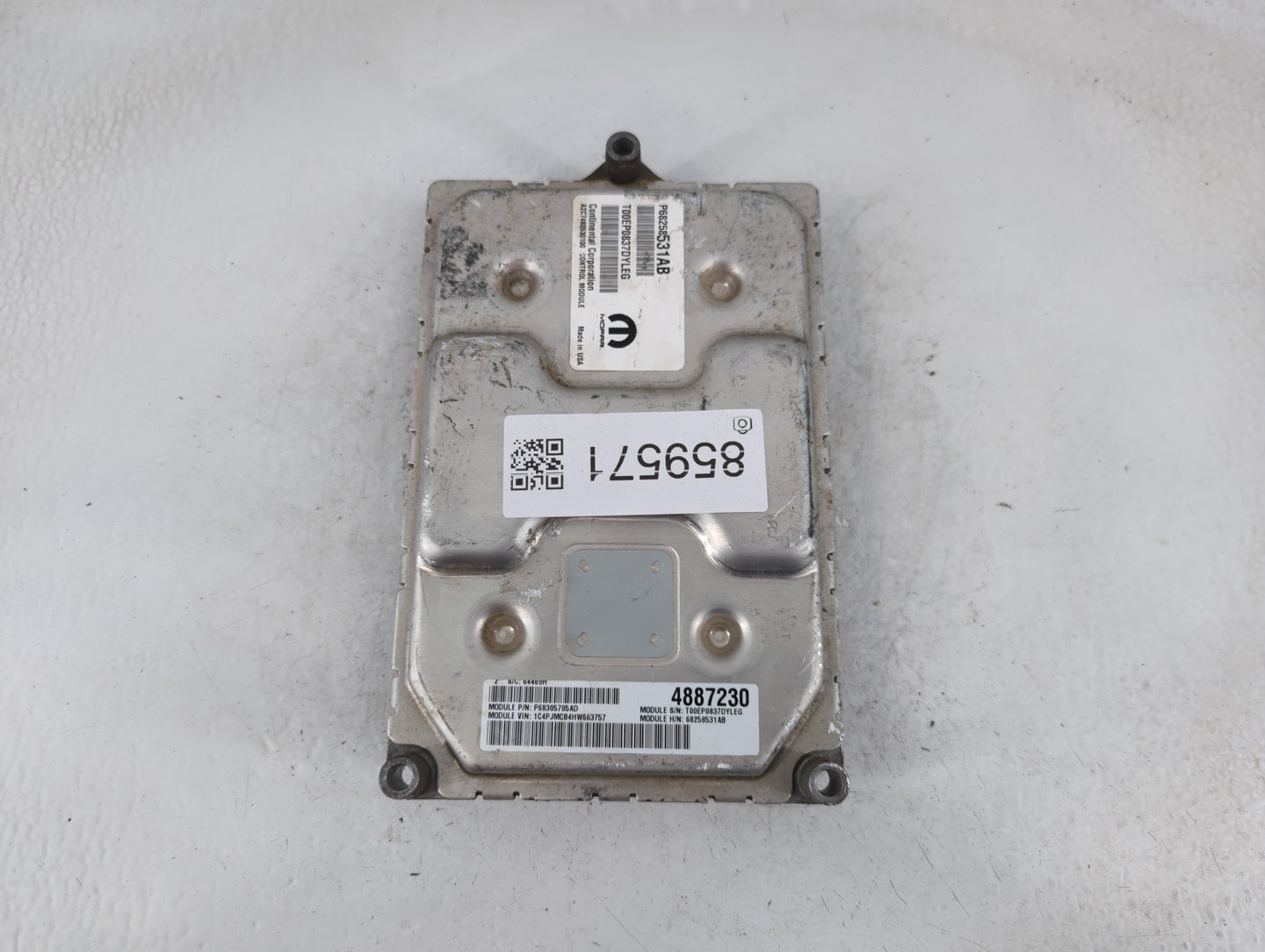 2016-2017 Jeep Cherokee PCM Engine Control Computer ECU ECM PCU OEM P/N:P68258531AB Fits Fits 2016 2017 OEM Used Auto Parts 