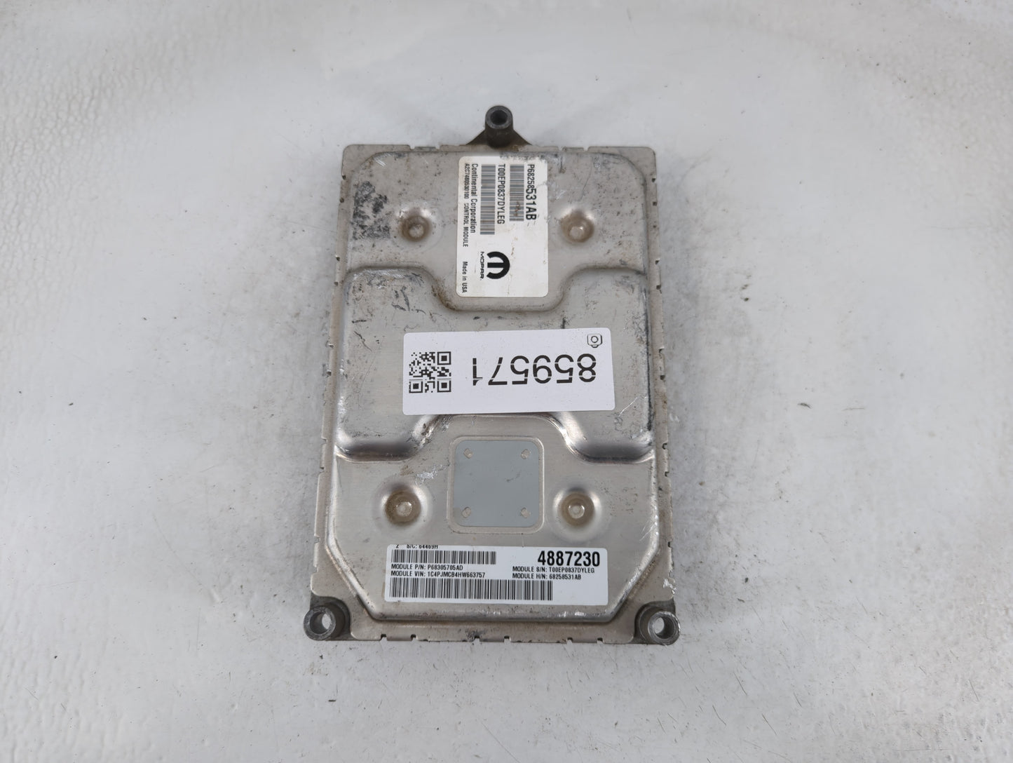 2016-2017 Jeep Cherokee PCM Engine Control Computer ECU ECM PCU OEM P/N:P68258531AB Fits Fits 2016 2017 OEM Used Auto Parts 