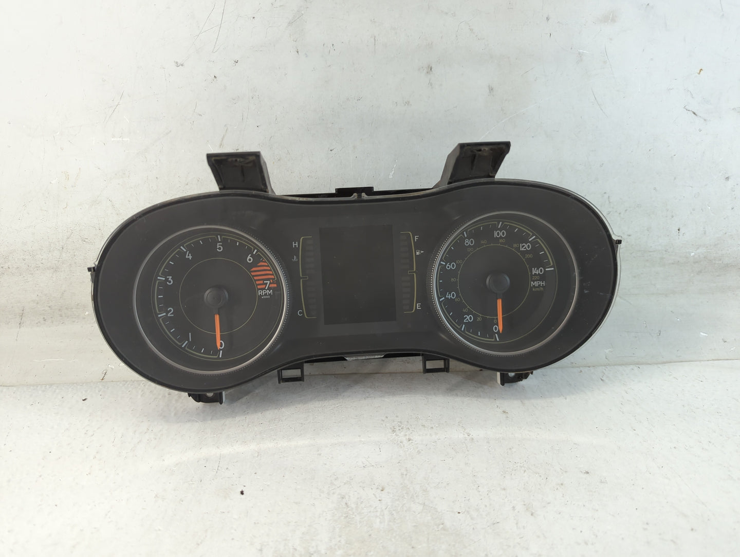 2017-2018 Jeep Cherokee Instrument Cluster Speedometer Gauges P/N:P68309005AC Fits Fits 2017 2018 OEM Used Auto Parts - Oemu