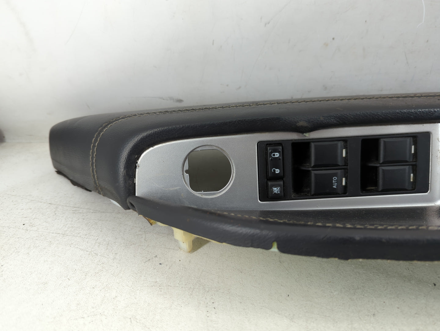 2017 Jeep Compass Master Power Window Switch Replacement Driver Side Left P/N:75131370219 Fits OEM Used Auto Parts - Oemused
