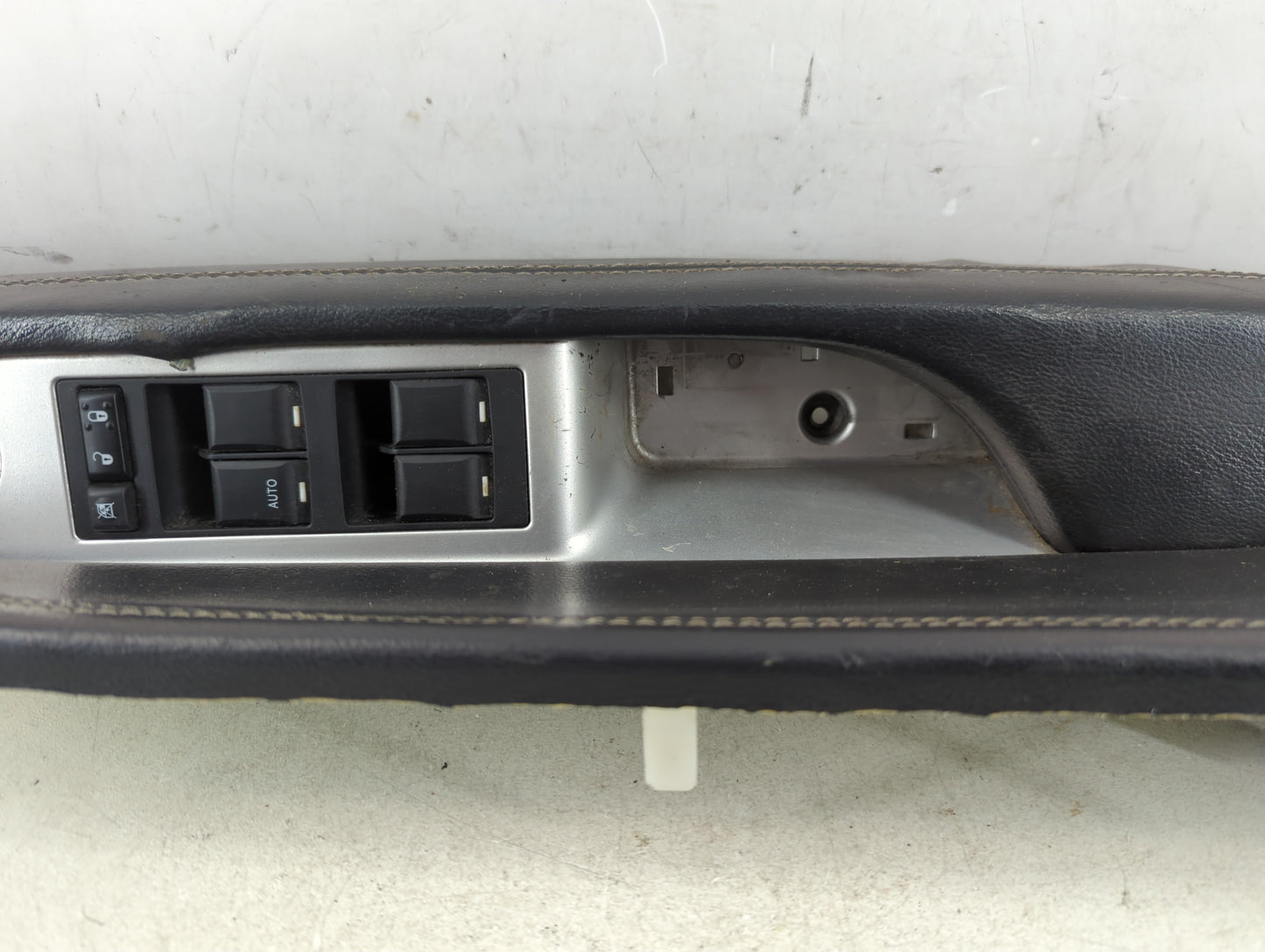 2017 Jeep Compass Master Power Window Switch Replacement Driver Side Left P/N:75131370219 Fits OEM Used Auto Parts - Oemused