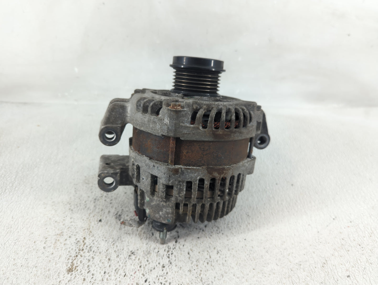 2017-2022 Jeep Compass Alternator Replacement Generator Charging Assembly Engine OEM P/N:56029624AB Fits OEM Used Auto Parts