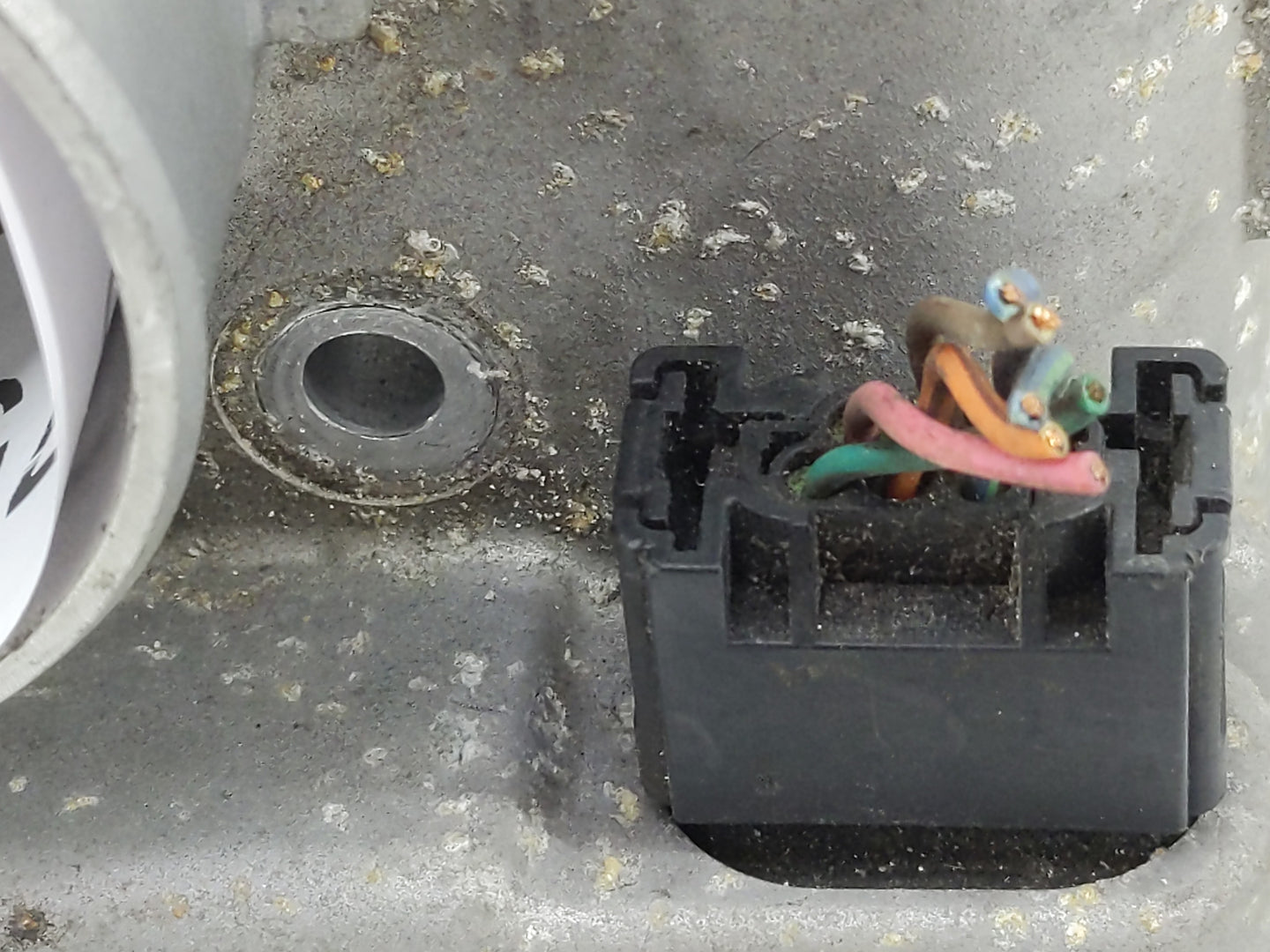 2017 Jeep Compass Throttle Body Fits OEM Used Auto Parts - Oemusedautoparts1.com