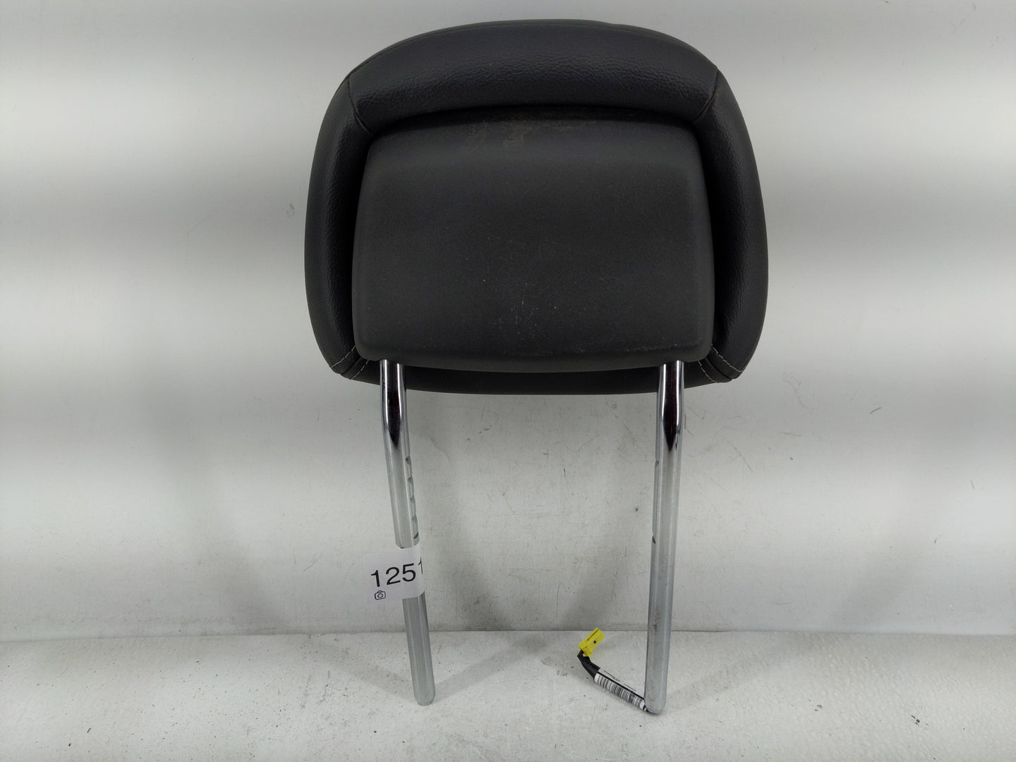 2017 Jeep Compass Headrest Head Rest Rear Seat Fits OEM Used Auto Parts - Oemusedautoparts1.com