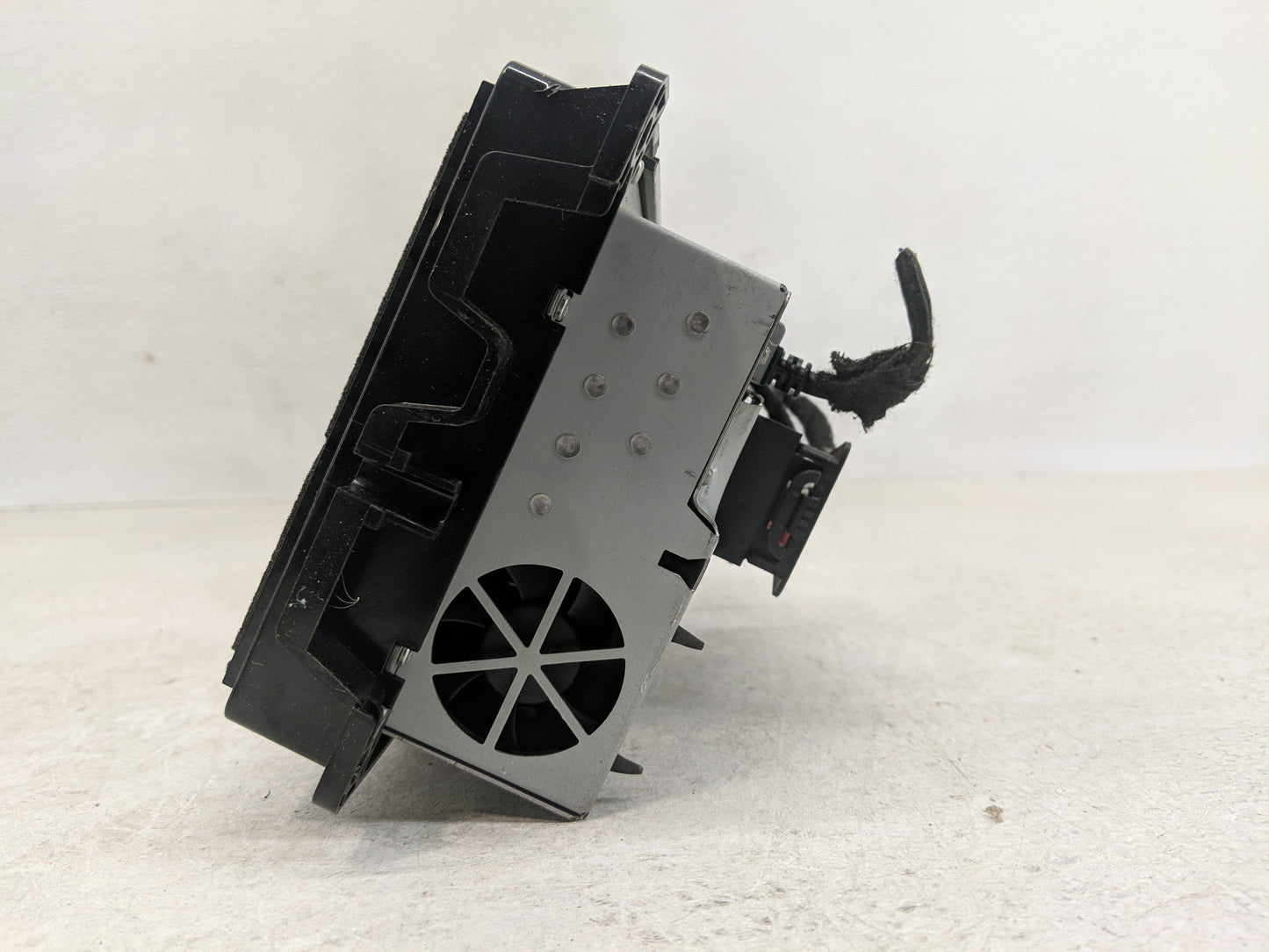 2017 Jeep Compass Radio AM FM Cd Player Receiver Replacement Fits OEM Used Auto Parts - Oemusedautoparts1.com