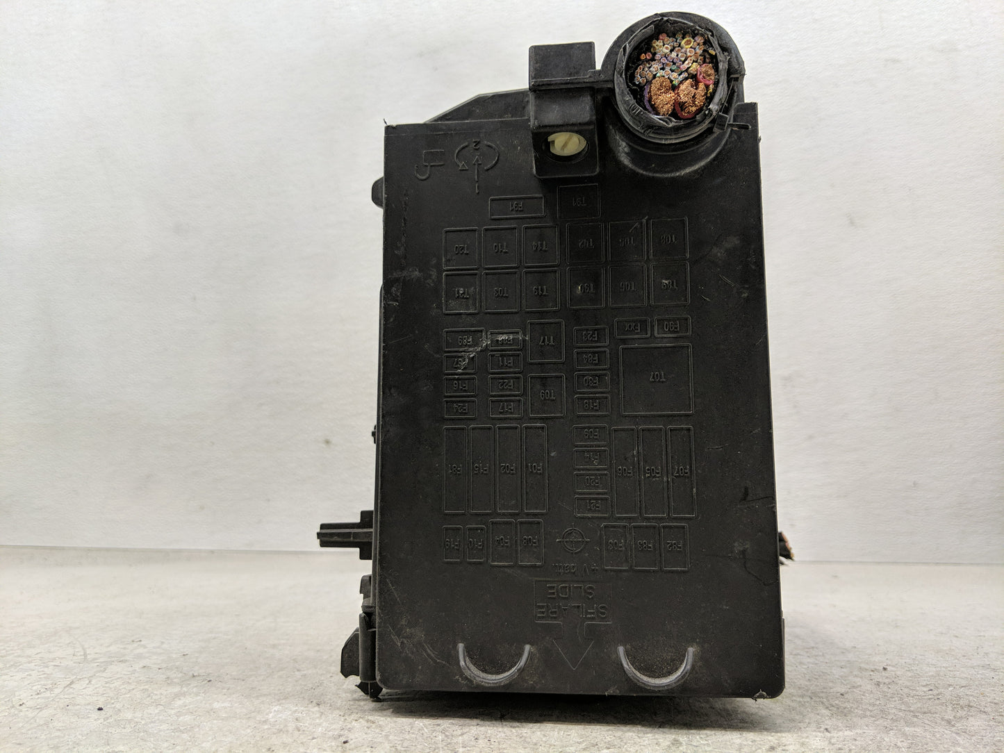 2017 Jeep Compass Fusebox Fuse Box Panel Relay Module P/N:52027004 Fits OEM Used Auto Parts - Oemusedautoparts1.com