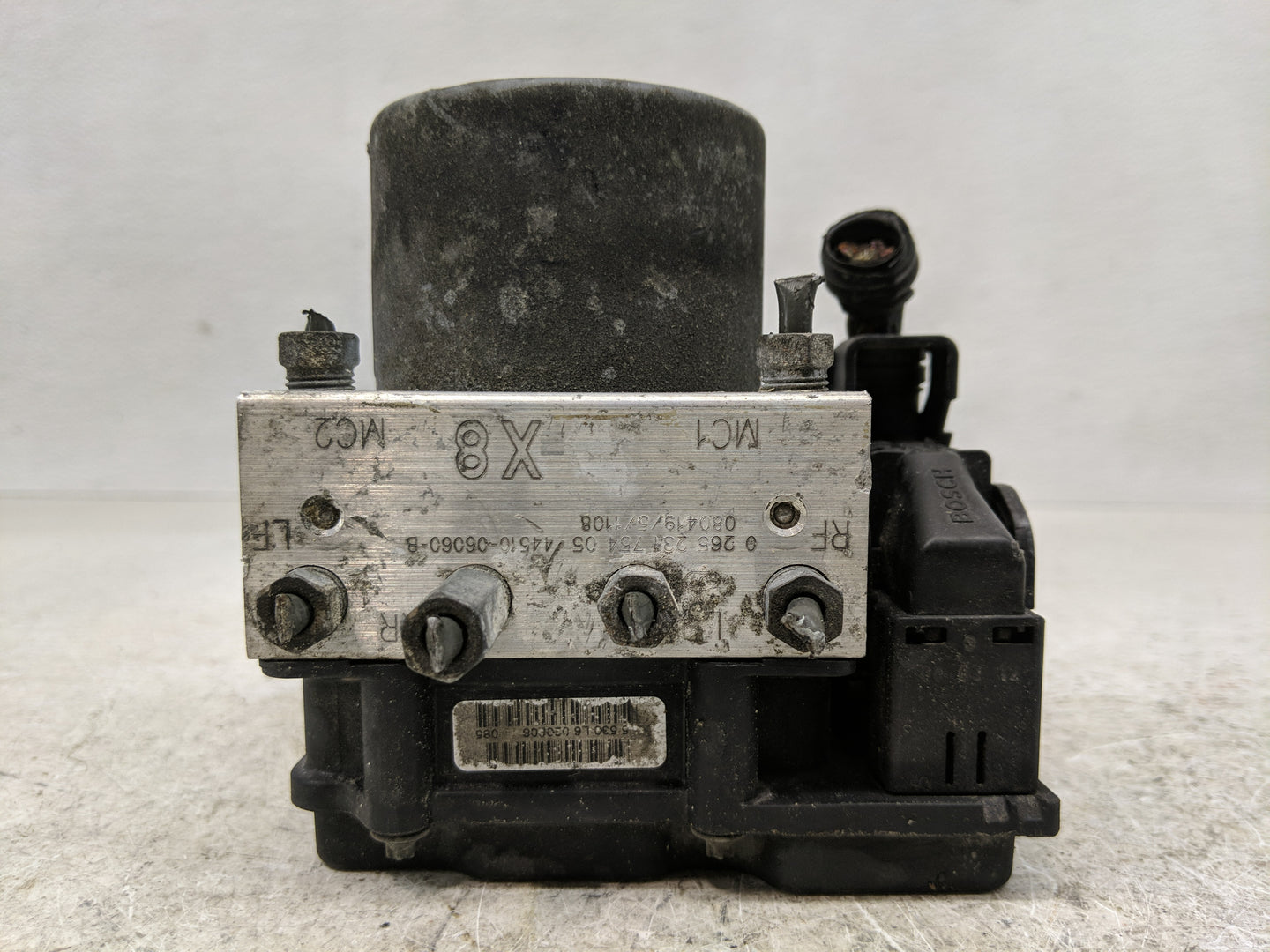 2017 Jeep Compass ABS Pump Control Module Replacement P/N:88414 B1905 0 265 800 534 Fits Fits 2014 2015 2016 OEM Used Auto P
