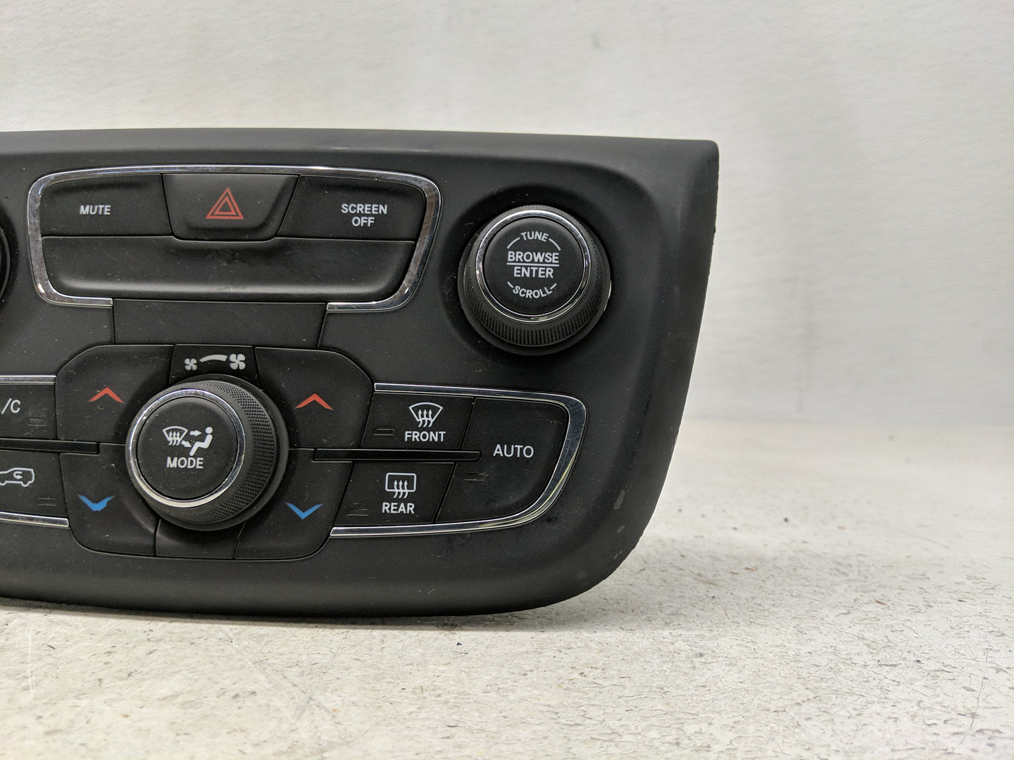 2017 Jeep Compass Climate Control Module Temperature AC/Heater Replacement P/N:P5VA58DX9AD Fits OEM Used Auto Parts - Oemuse