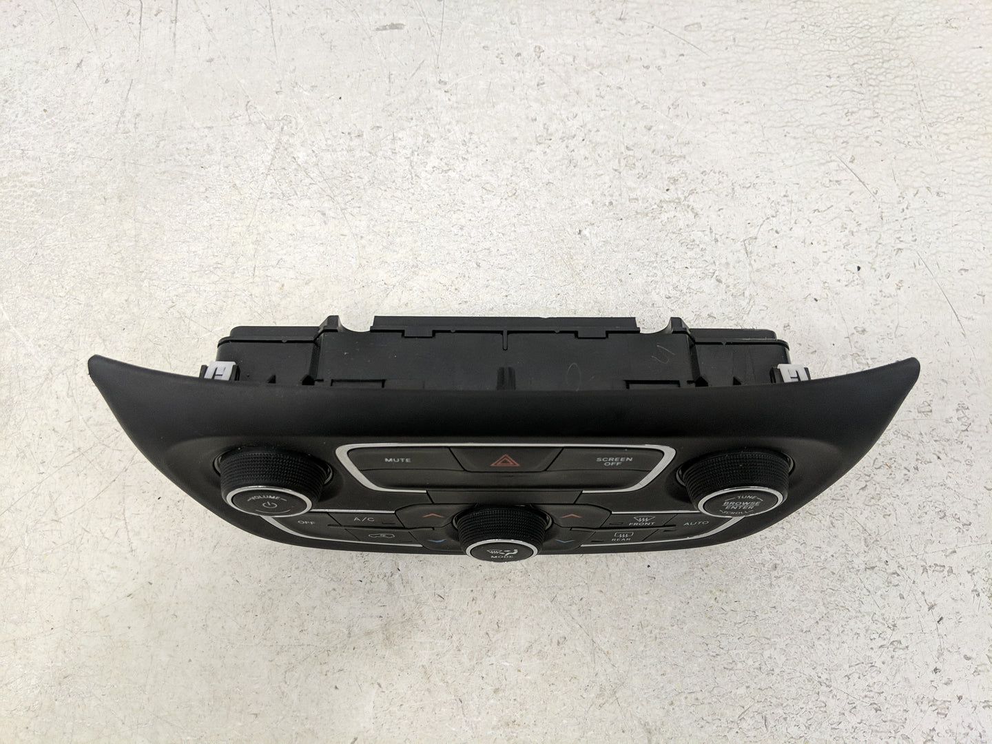 2017 Jeep Compass Climate Control Module Temperature AC/Heater Replacement P/N:P5VA58DX9AD Fits OEM Used Auto Parts - Oemuse