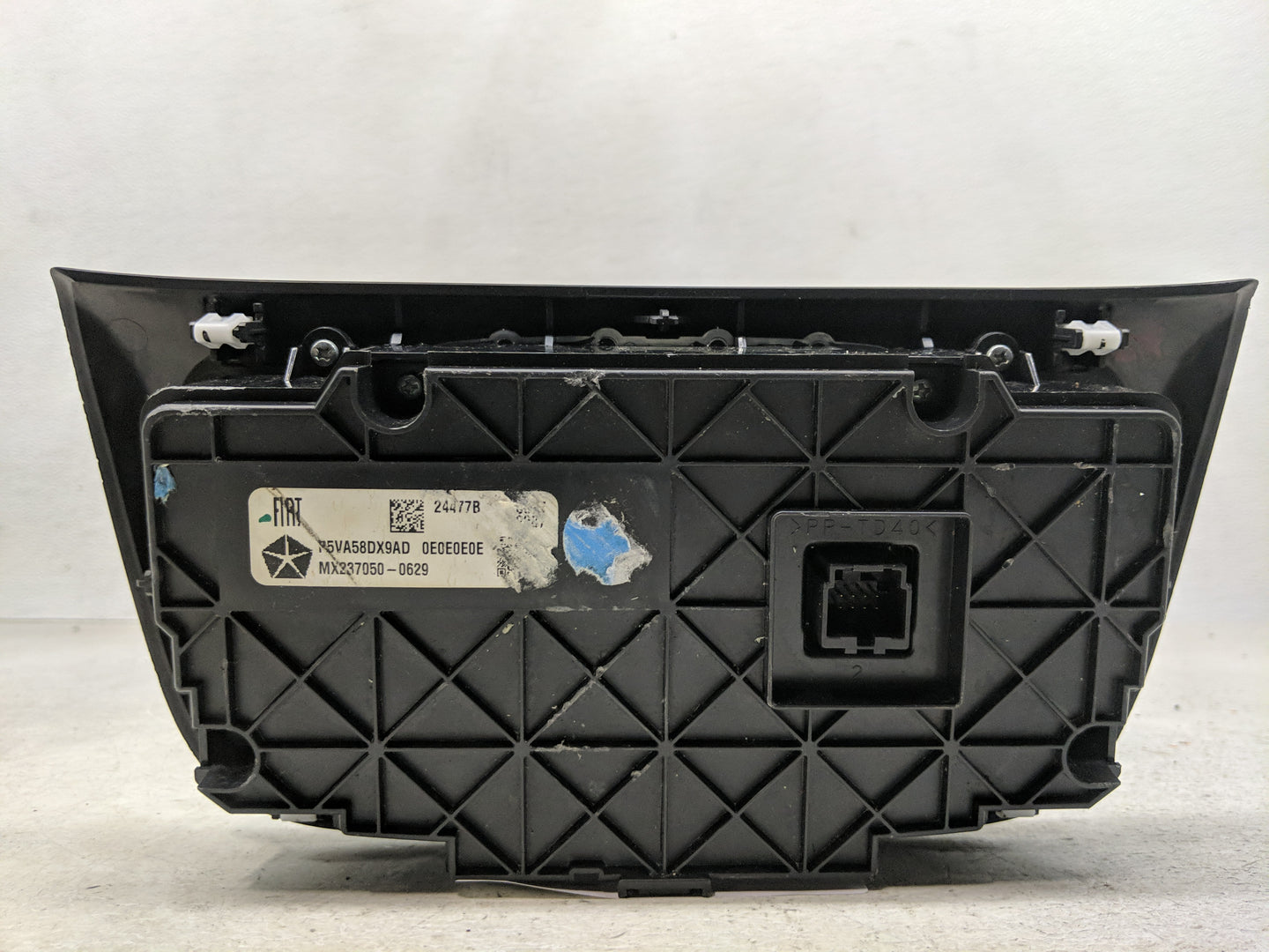2017 Jeep Compass Climate Control Module Temperature AC/Heater Replacement P/N:P5VA58DX9AD Fits OEM Used Auto Parts - Oemuse