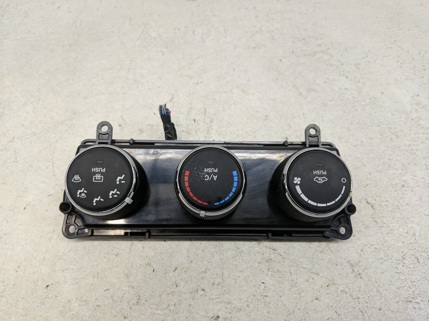 2017 Jeep Compass Climate Control Module Temperature AC/Heater Replacement P/N:P55111278AF Fits Fits 2011 2012 2013 2014 201