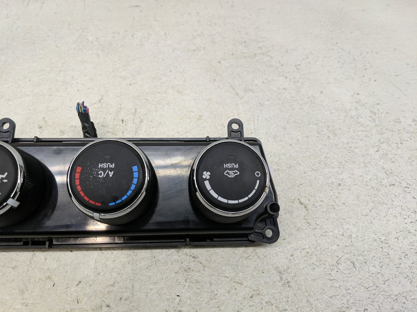 2017 Jeep Compass Climate Control Module Temperature AC/Heater Replacement P/N:P55111278AF Fits Fits 2011 2012 2013 2014 201