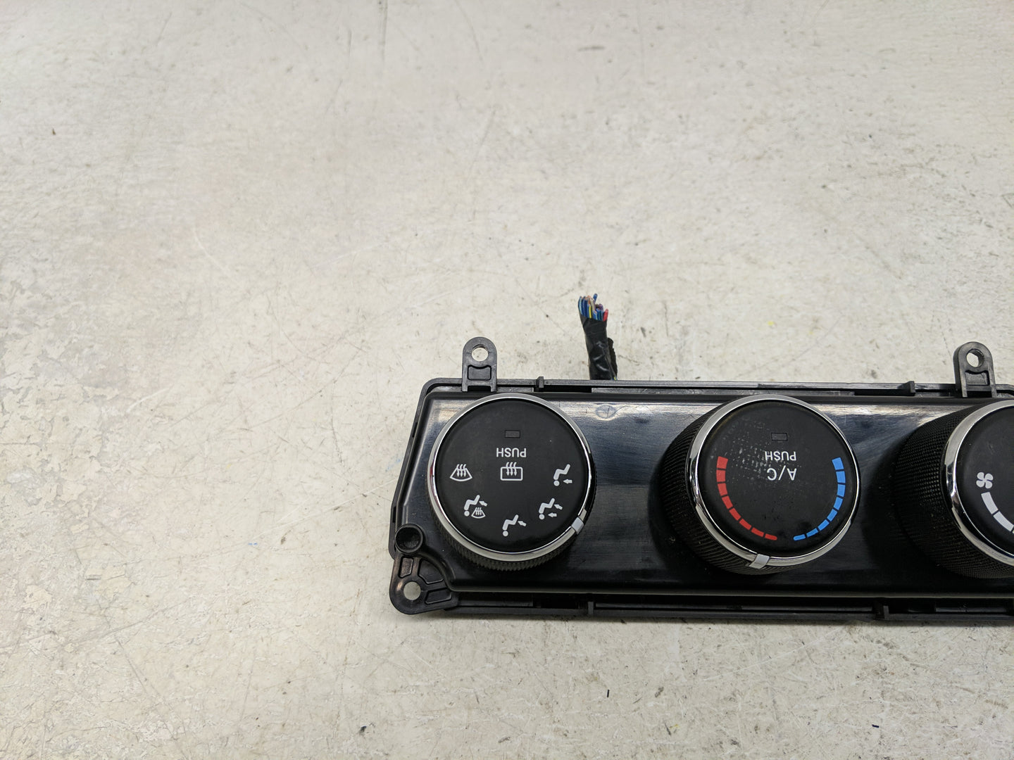 2017 Jeep Compass Climate Control Module Temperature AC/Heater Replacement P/N:P55111278AF Fits Fits 2011 2012 2013 2014 201