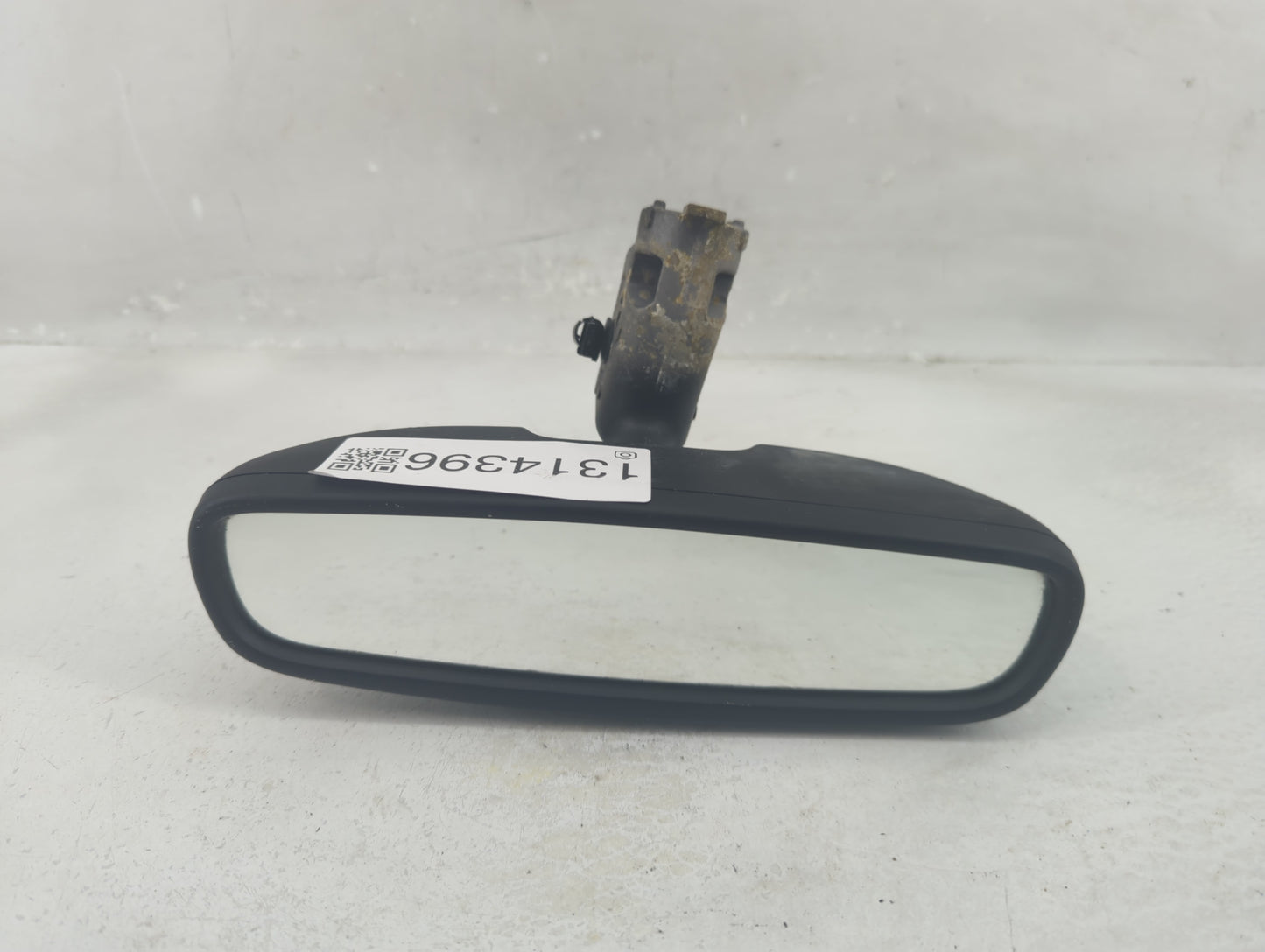 2017 Jeep Compass Interior Rear View Mirror Replacement OEM P/N:E11048418 Fits OEM Used Auto Parts - Oemusedautoparts1.com