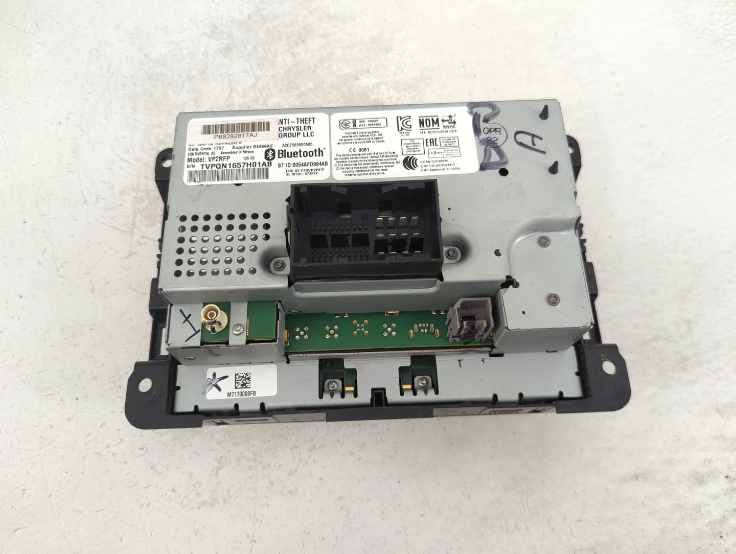 2017 Jeep Compass Radio AM FM Cd Player Receiver Replacement P/N:TVPQN1657H01AB Fits OEM Used Auto Parts - Oemusedautoparts1