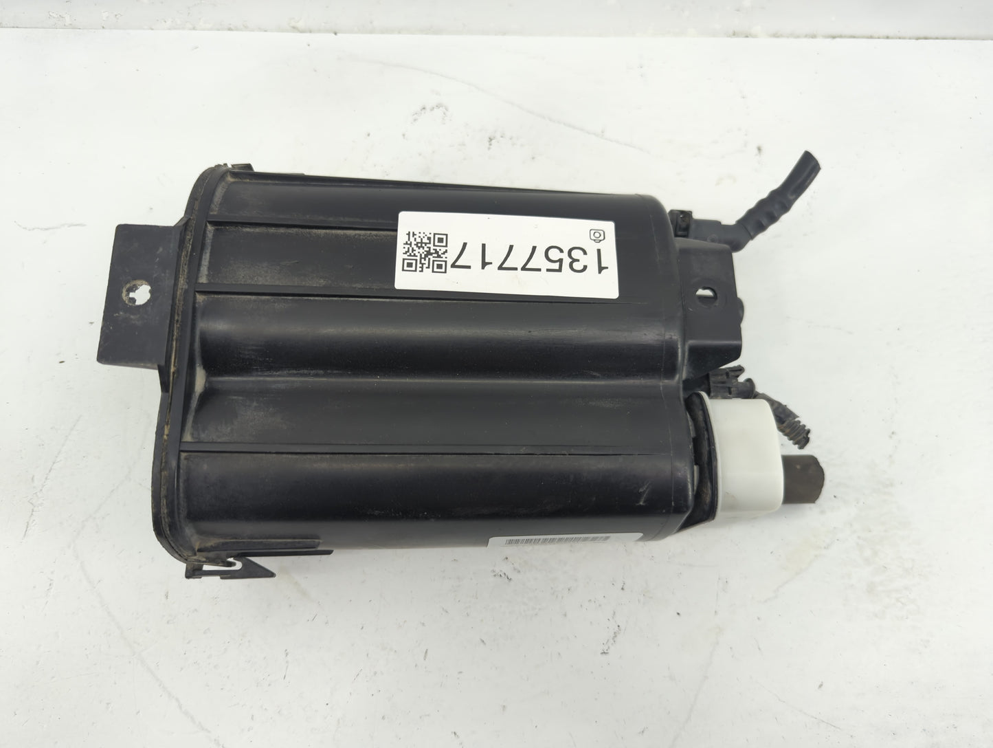 2017 Jeep Compass Fuel Vapor Charcoal Canister 1357717 - Oemusedautoparts1.com